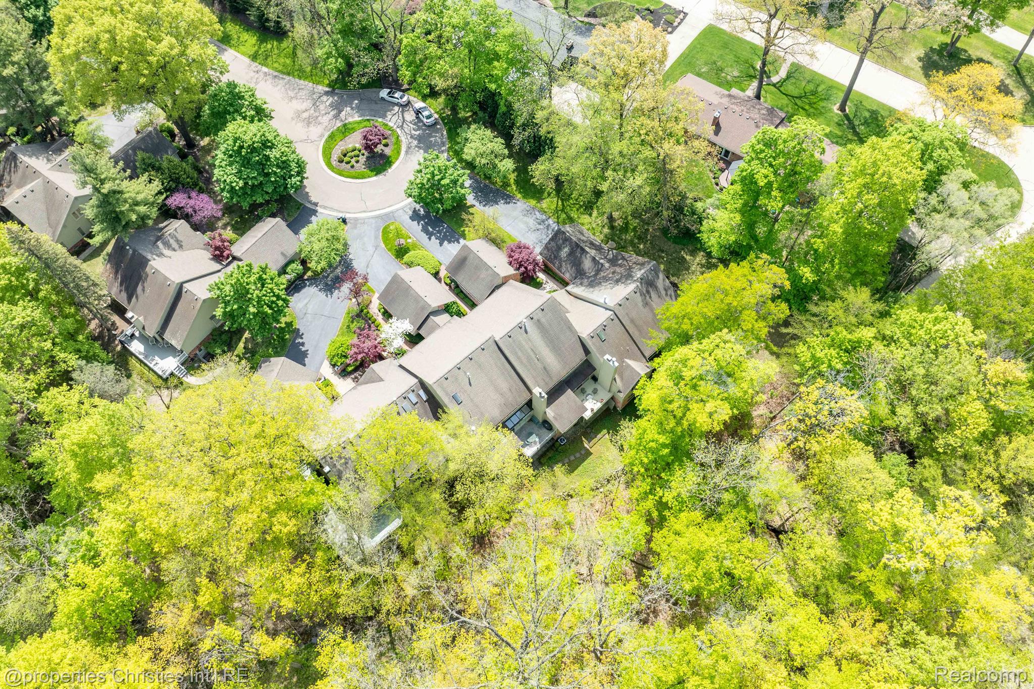 22366 VALLEY OAKS Drive