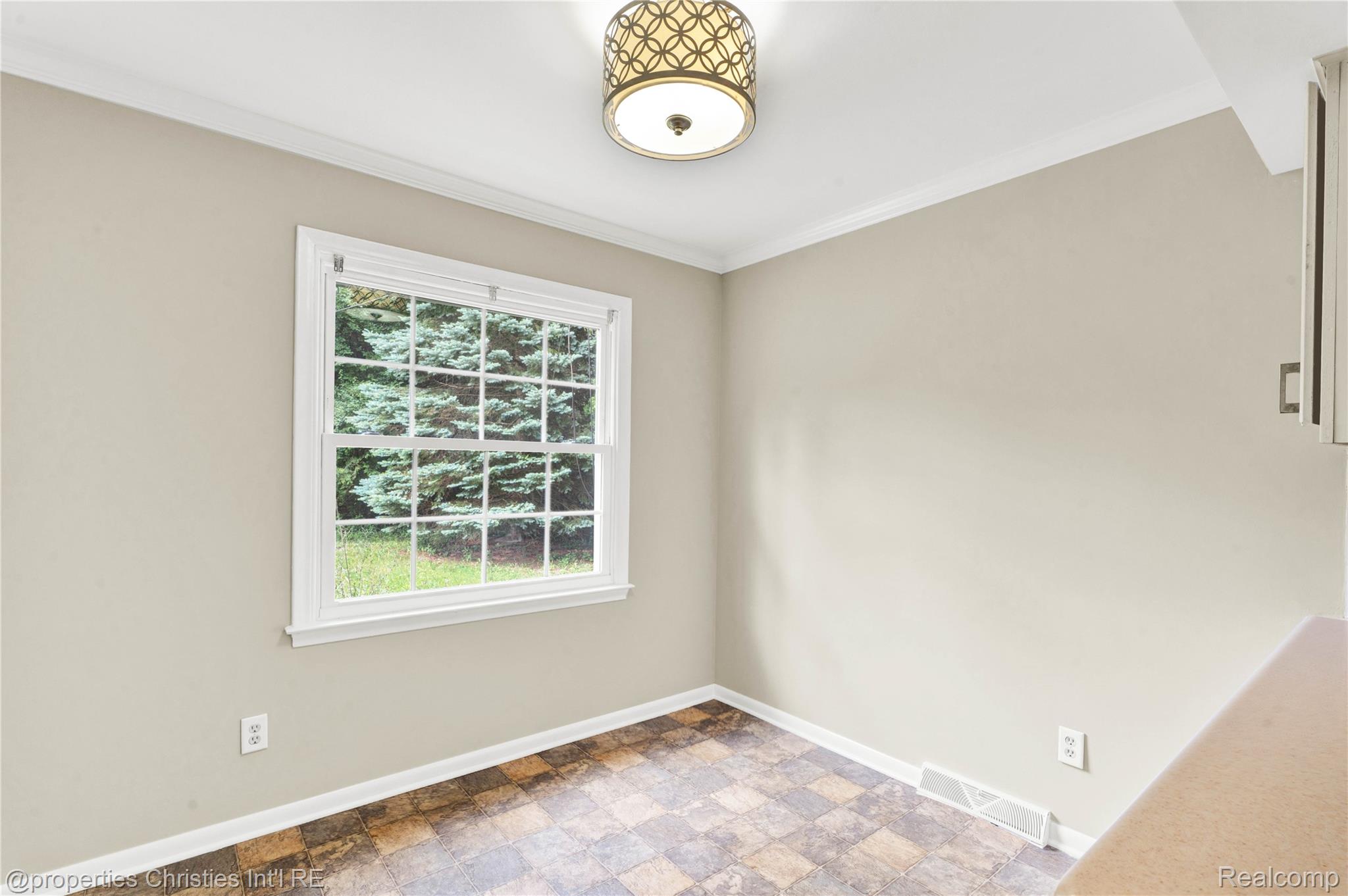 4770 Hedgewood Drive