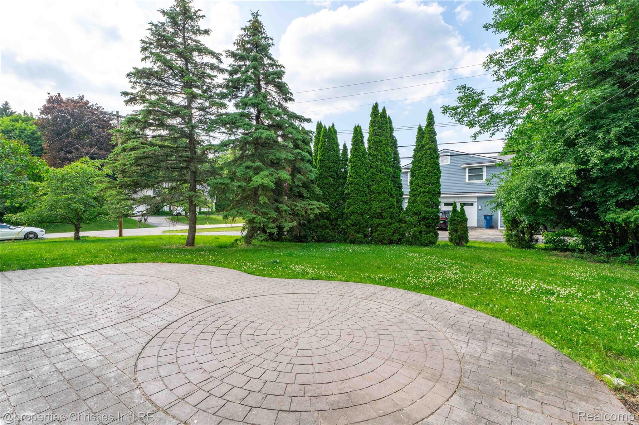 4770 Hedgewood Drive