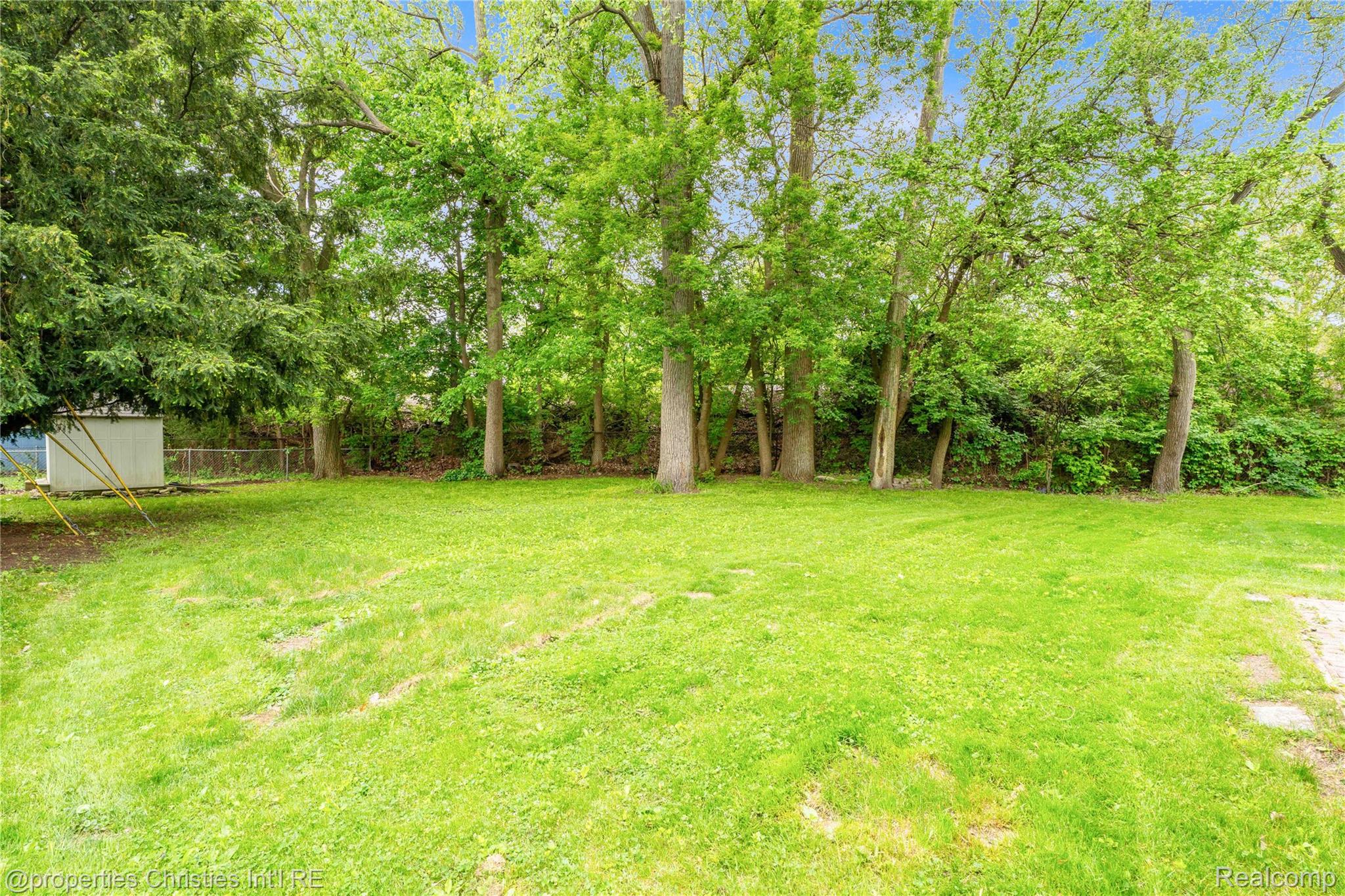 813 Catalpa Drive