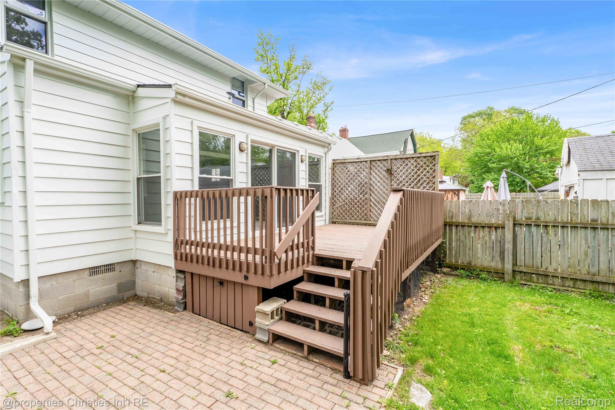 813 Catalpa Drive