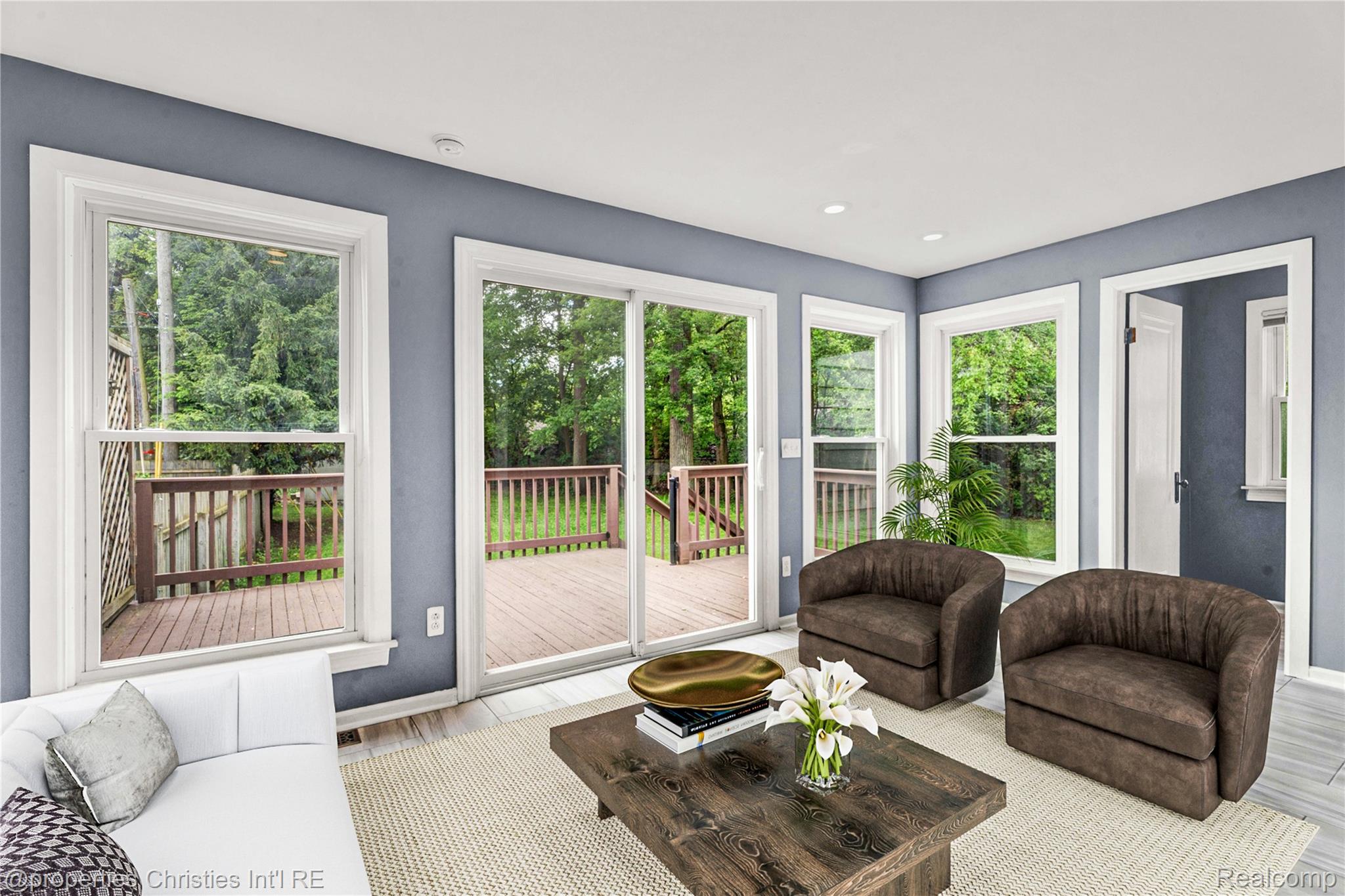 813 Catalpa Drive
