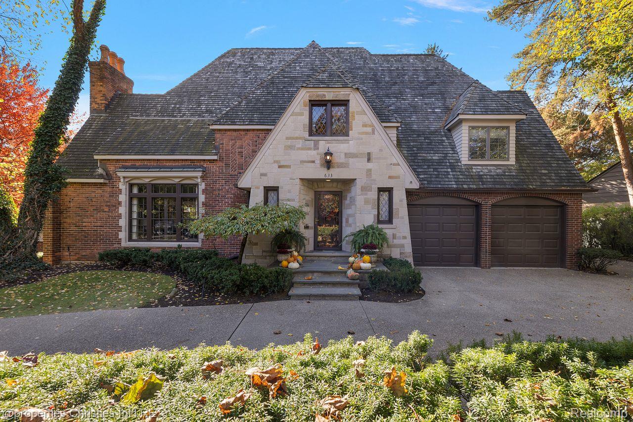 633 Hawthorne Street