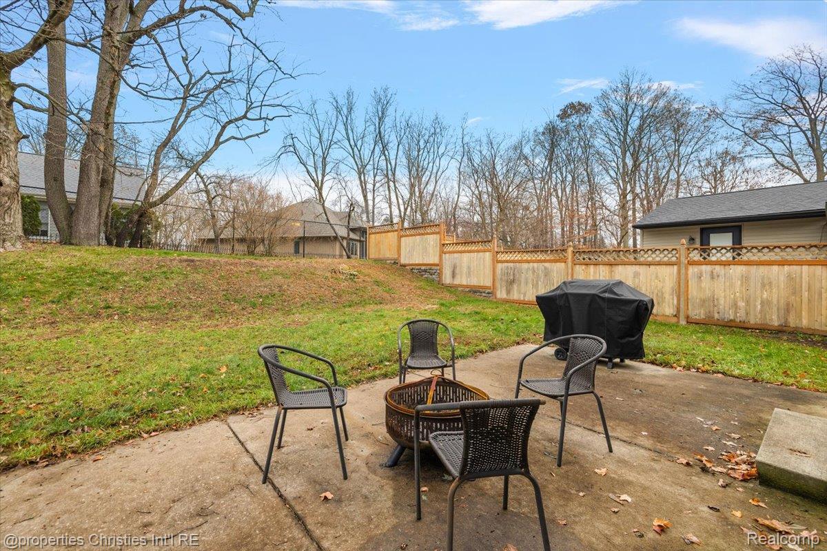 3416 Cooley Drive