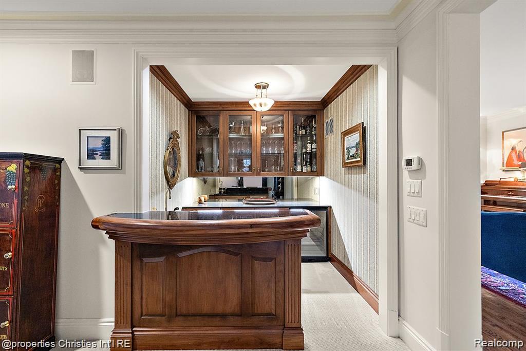 633 Hawthorne Street