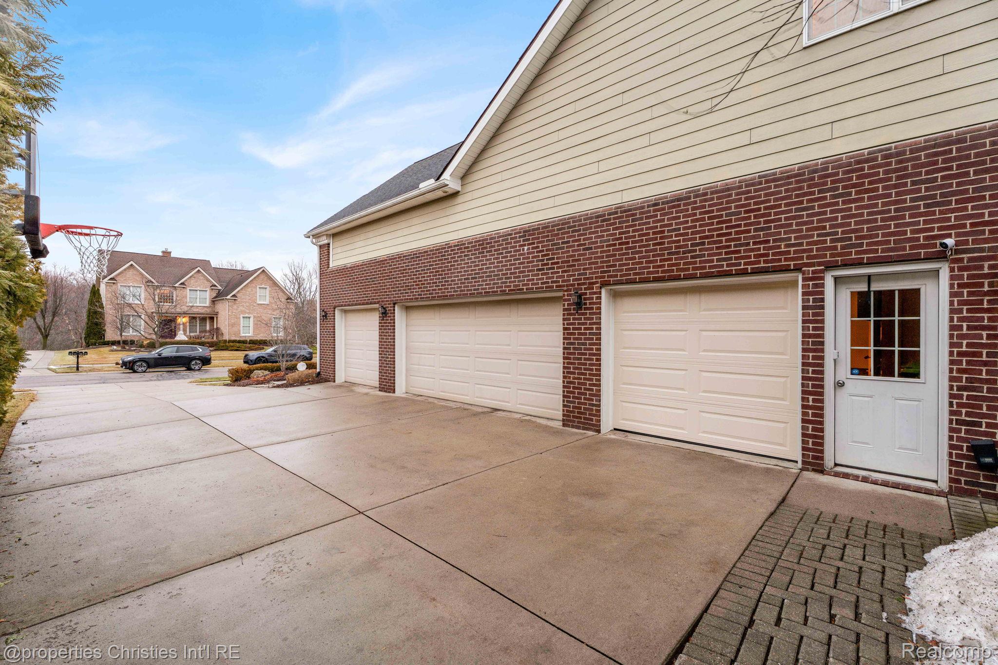 24329 Saybrook Court