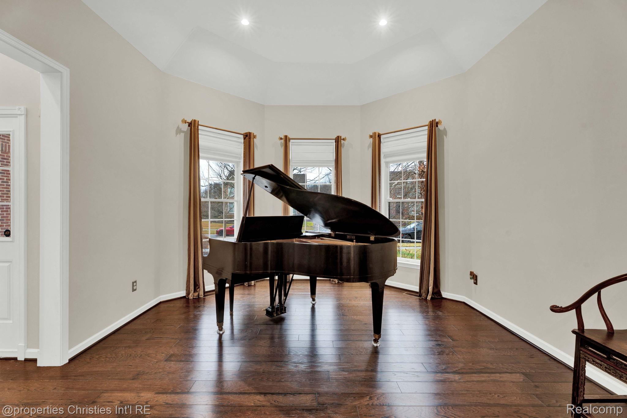 24329 Saybrook Court