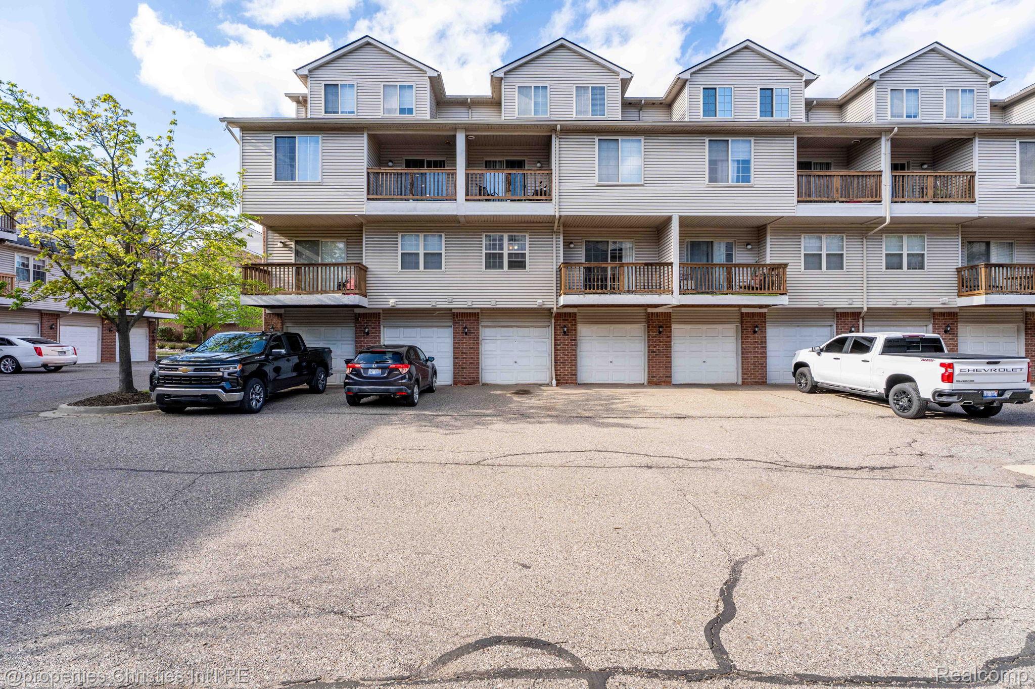16854 Farmington Road