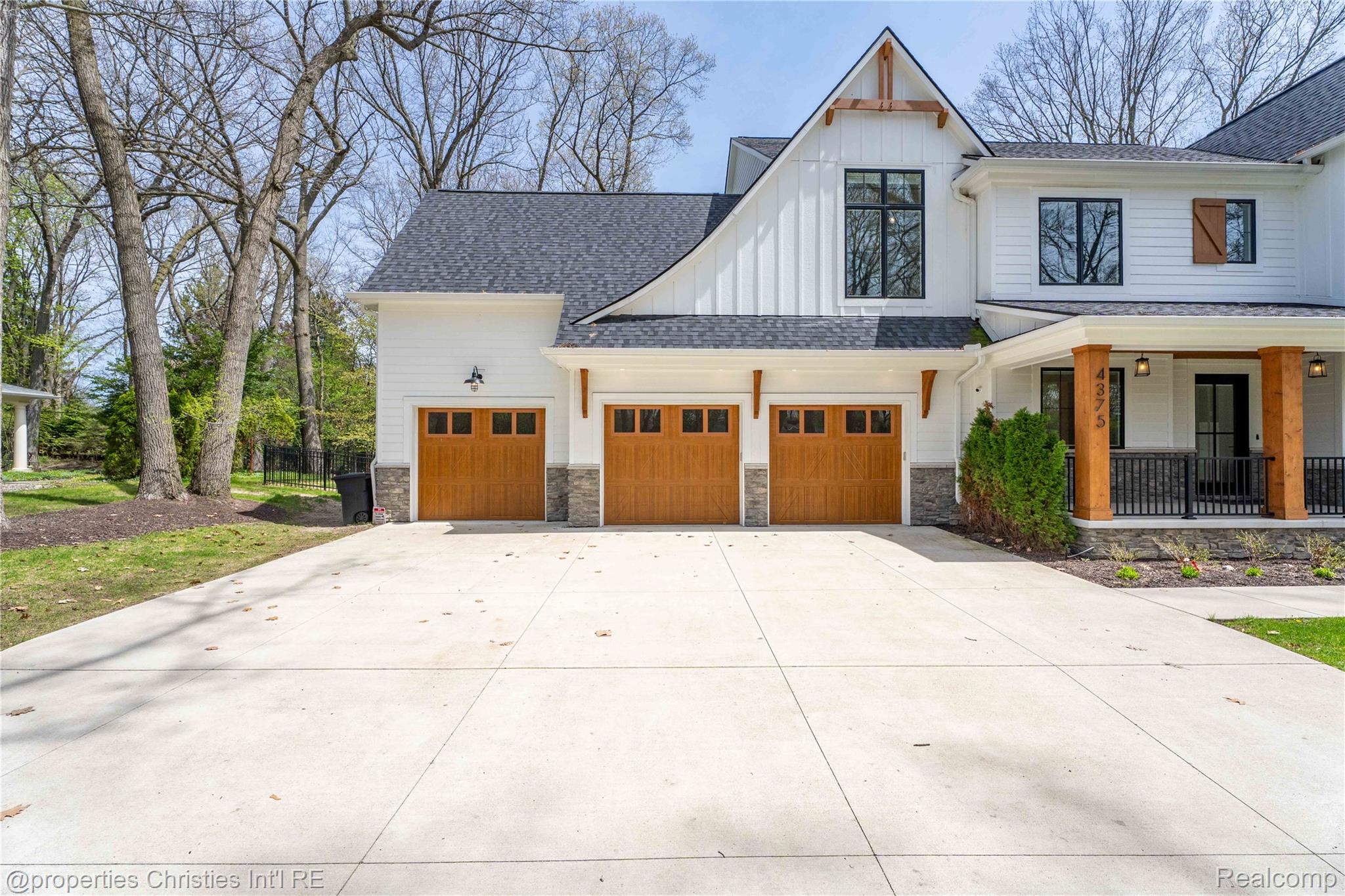 4375 Derry Road