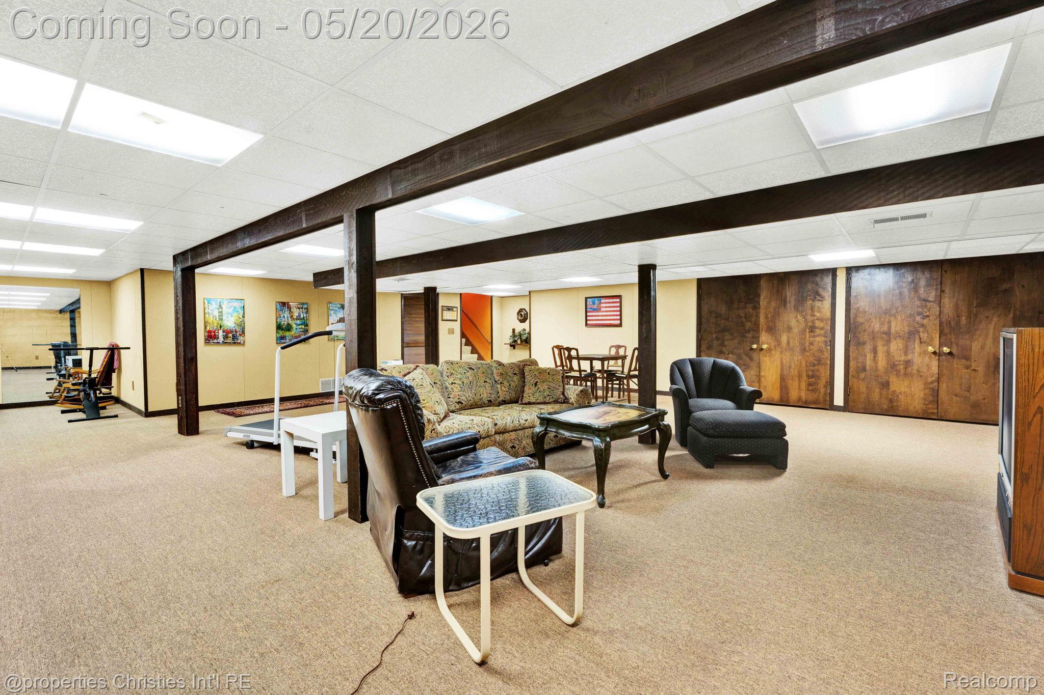 1100 Bretton Lane