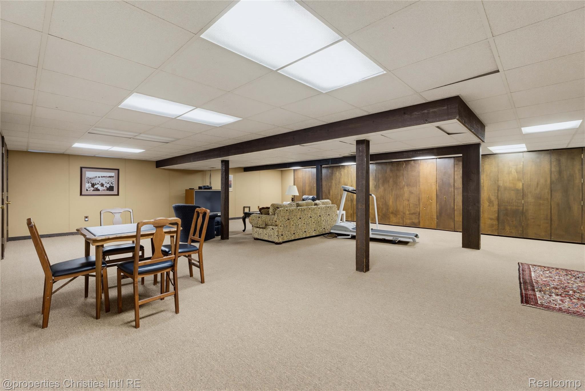 1100 Bretton Lane