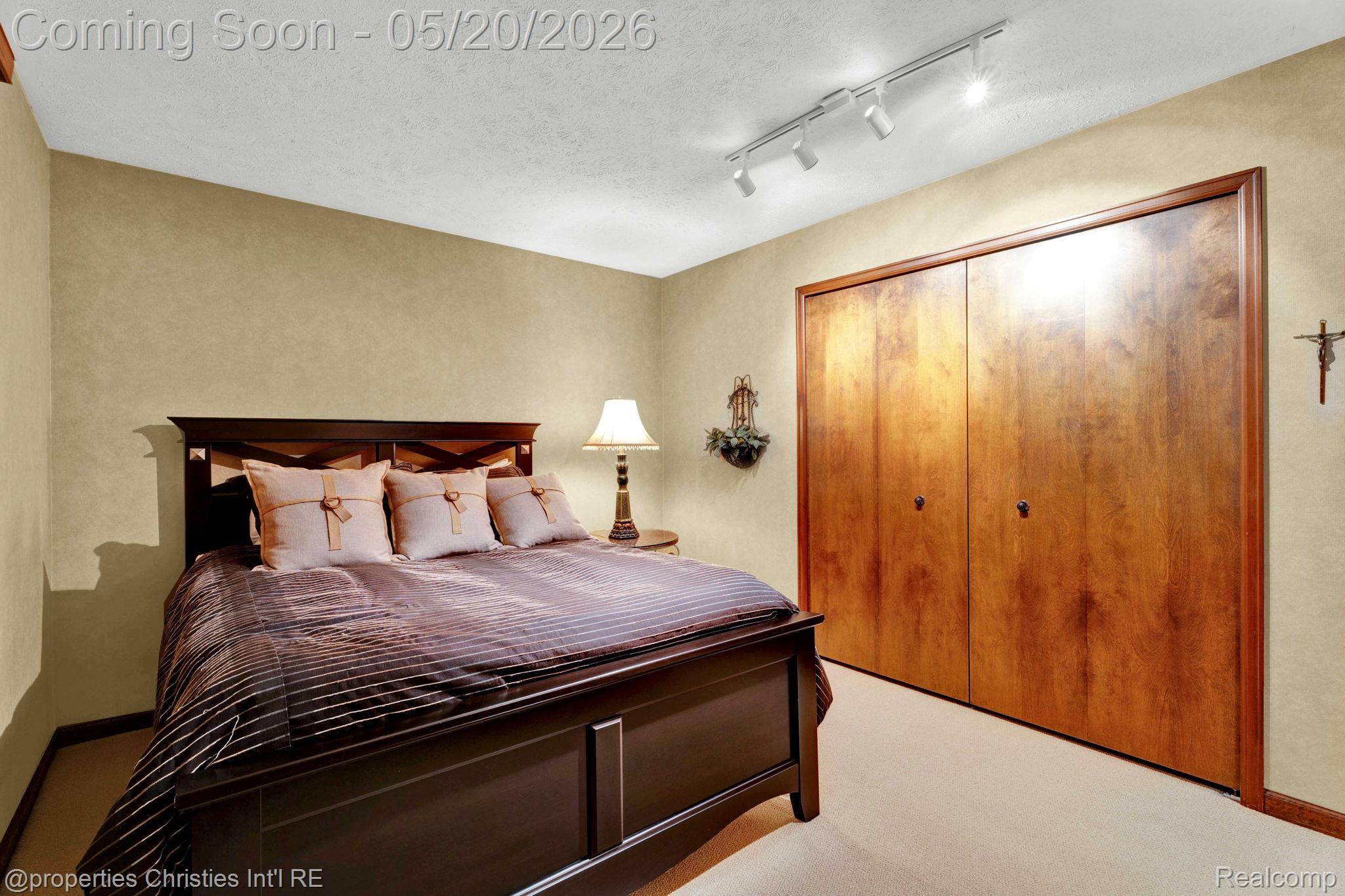 1100 Bretton Lane
