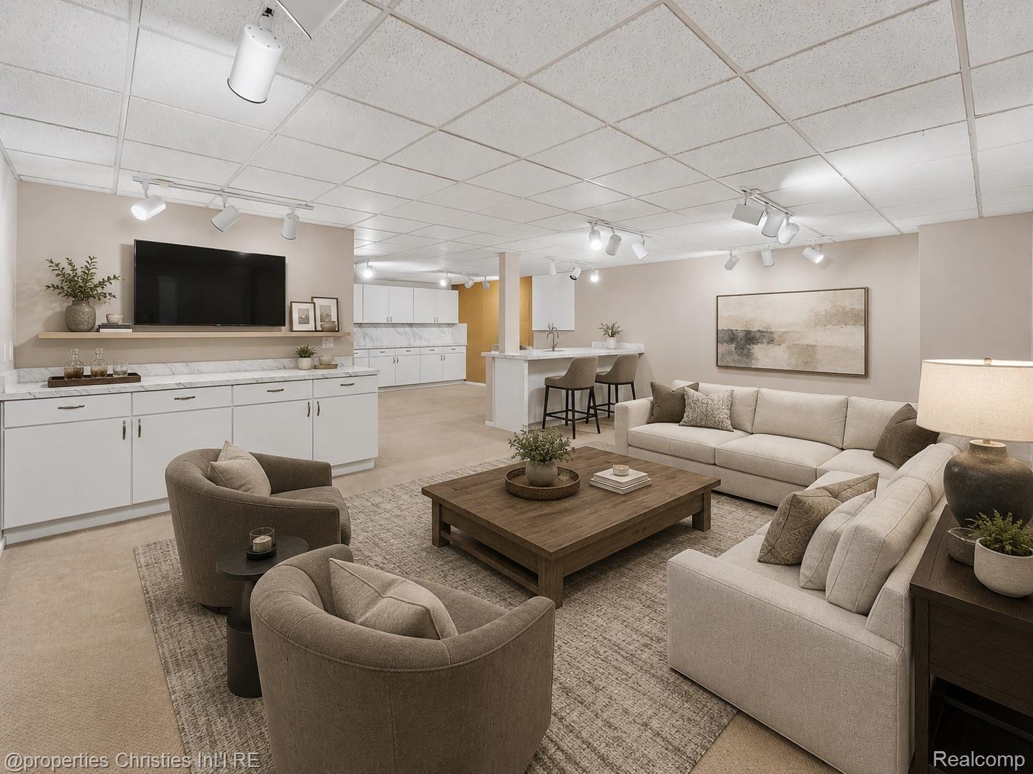 1743 Beechwood Way