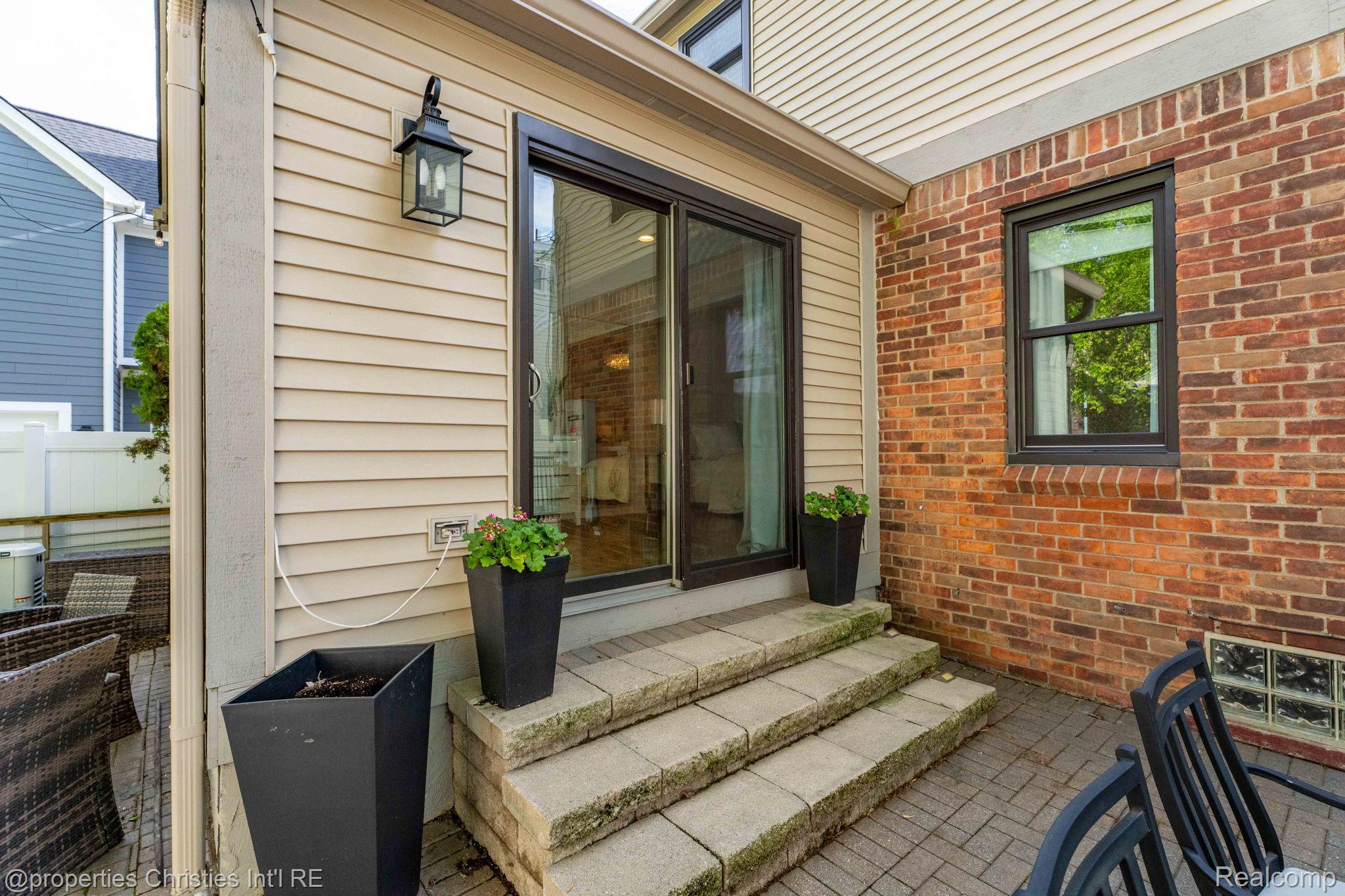 1259 Cedar Drive