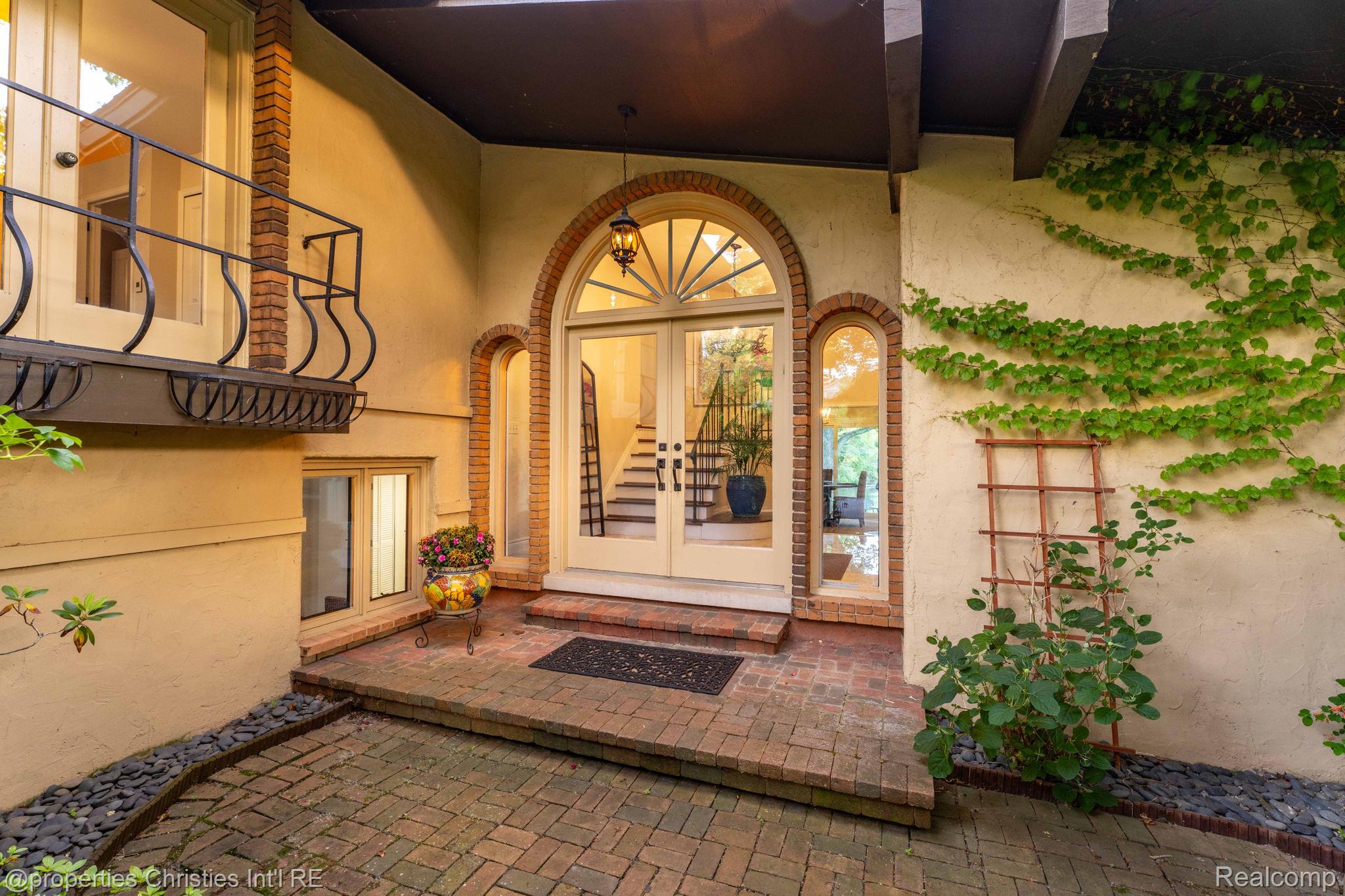 1865 Harvest Lane