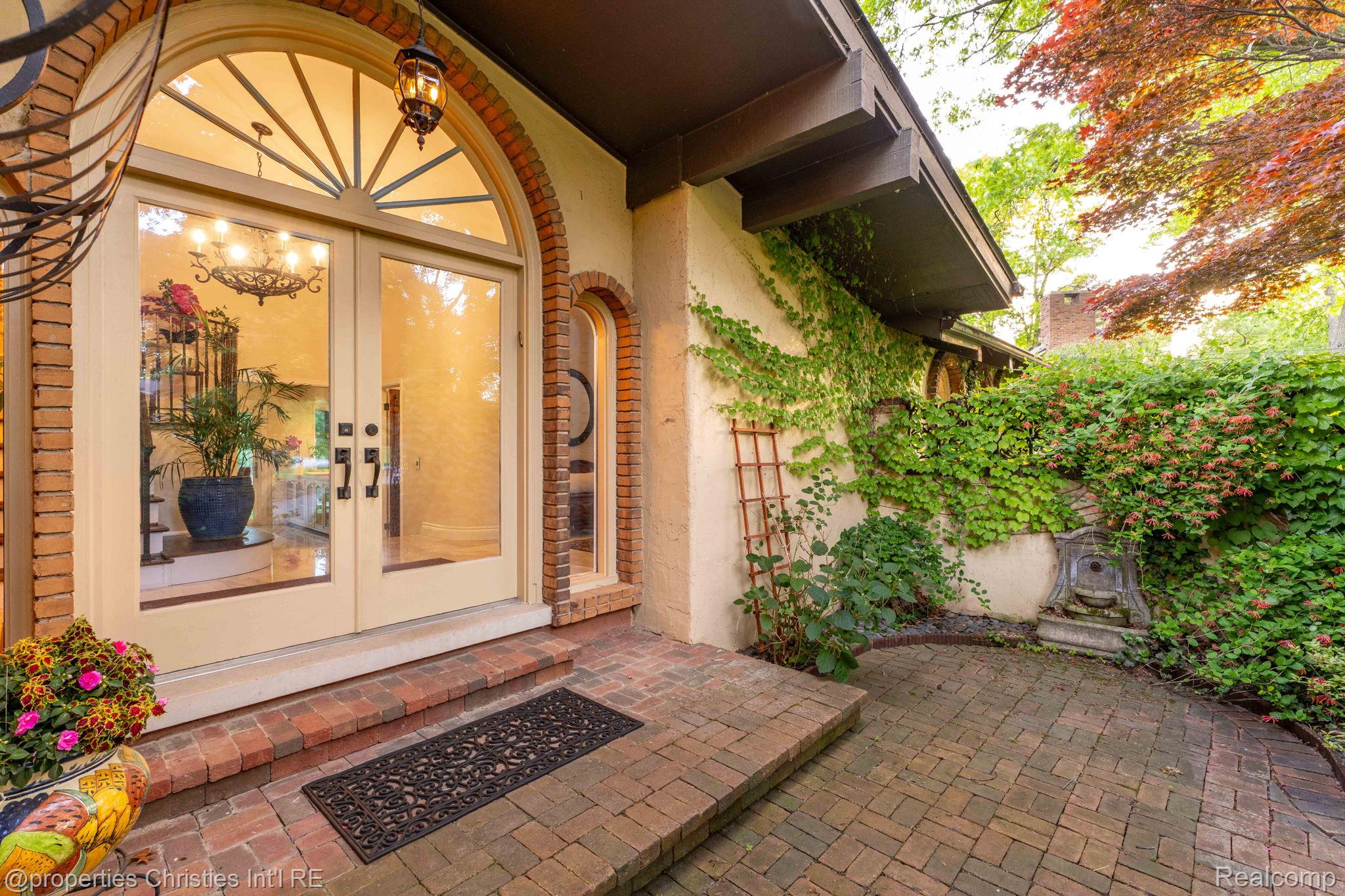 1865 Harvest Lane