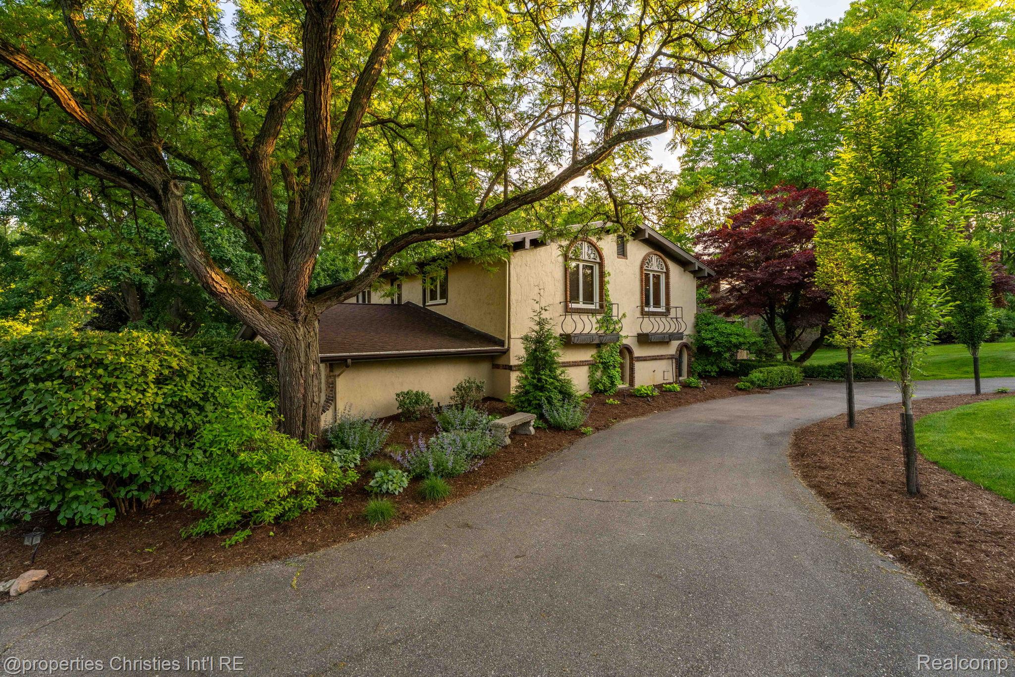 1865 Harvest Lane