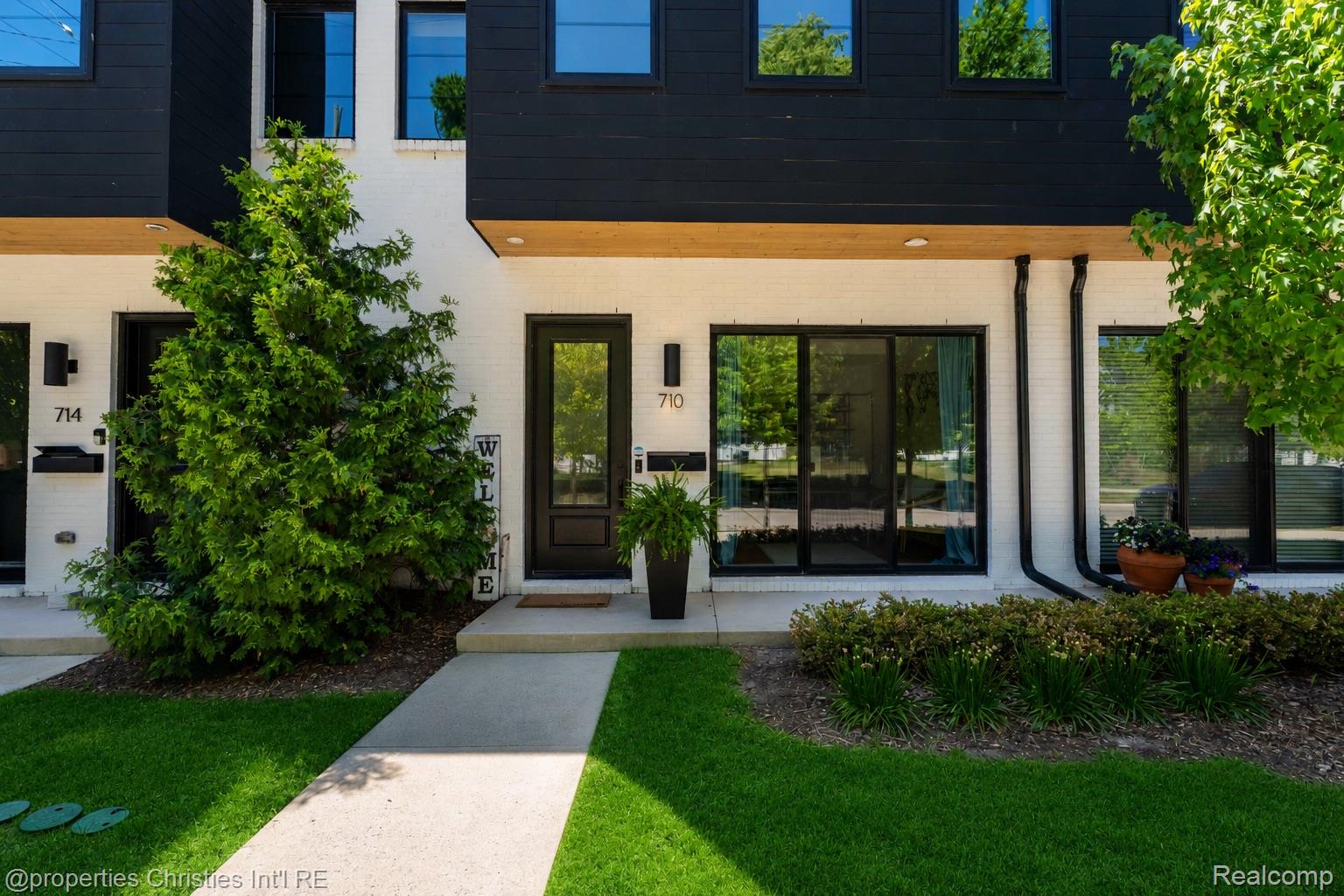 Front Exterior 3-bedroom Contemporary home for sale at 710 Parent E, Royal Oak City, MI, listed by SK Group