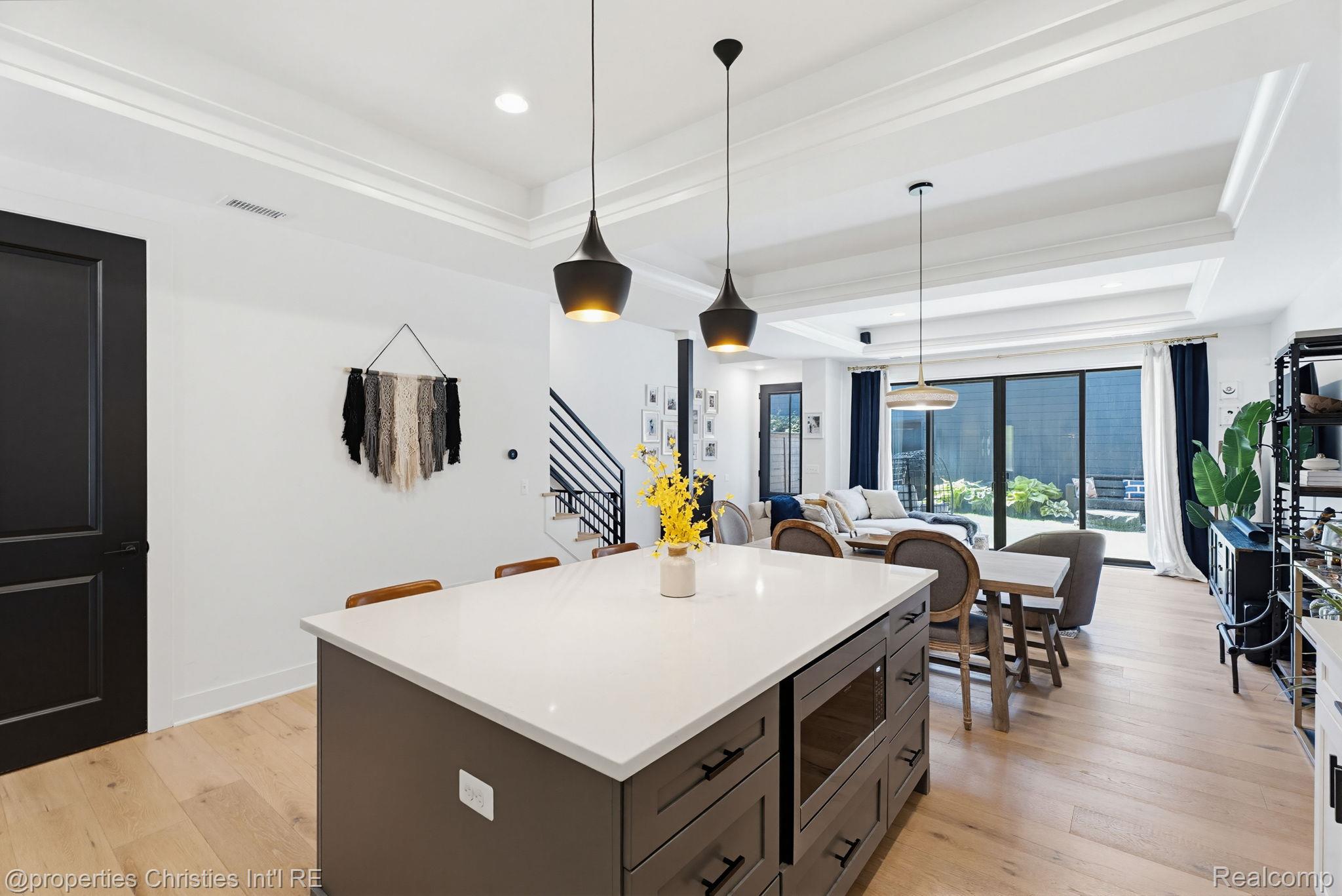 Kitchen in the 3-bedroom Contemporary home for sale at 710 Parent E, Royal Oak City, MI,