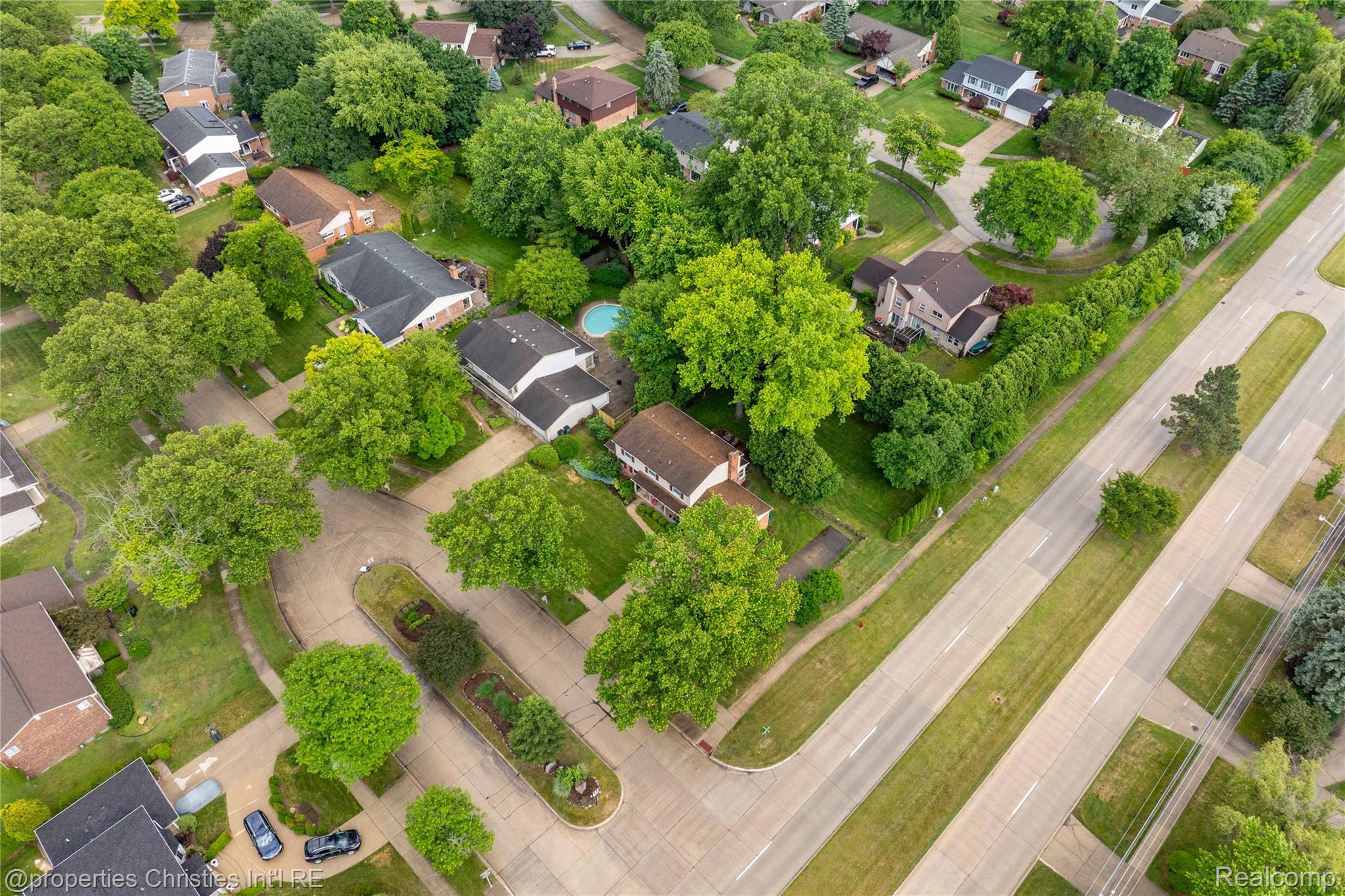 1981 Condor Drive