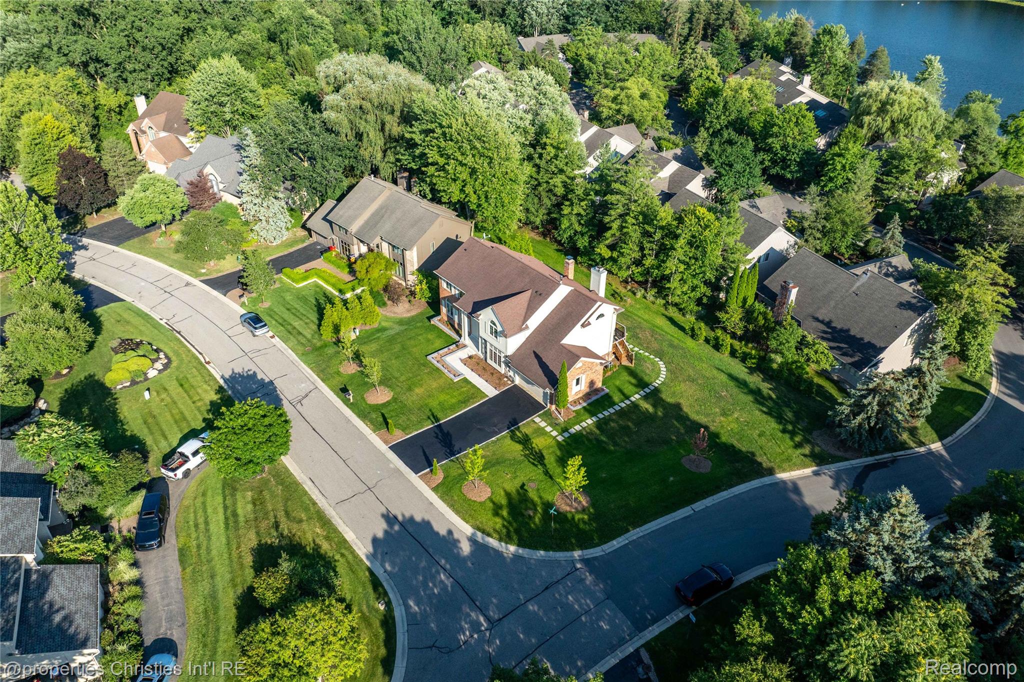 4802 Panorama Circle