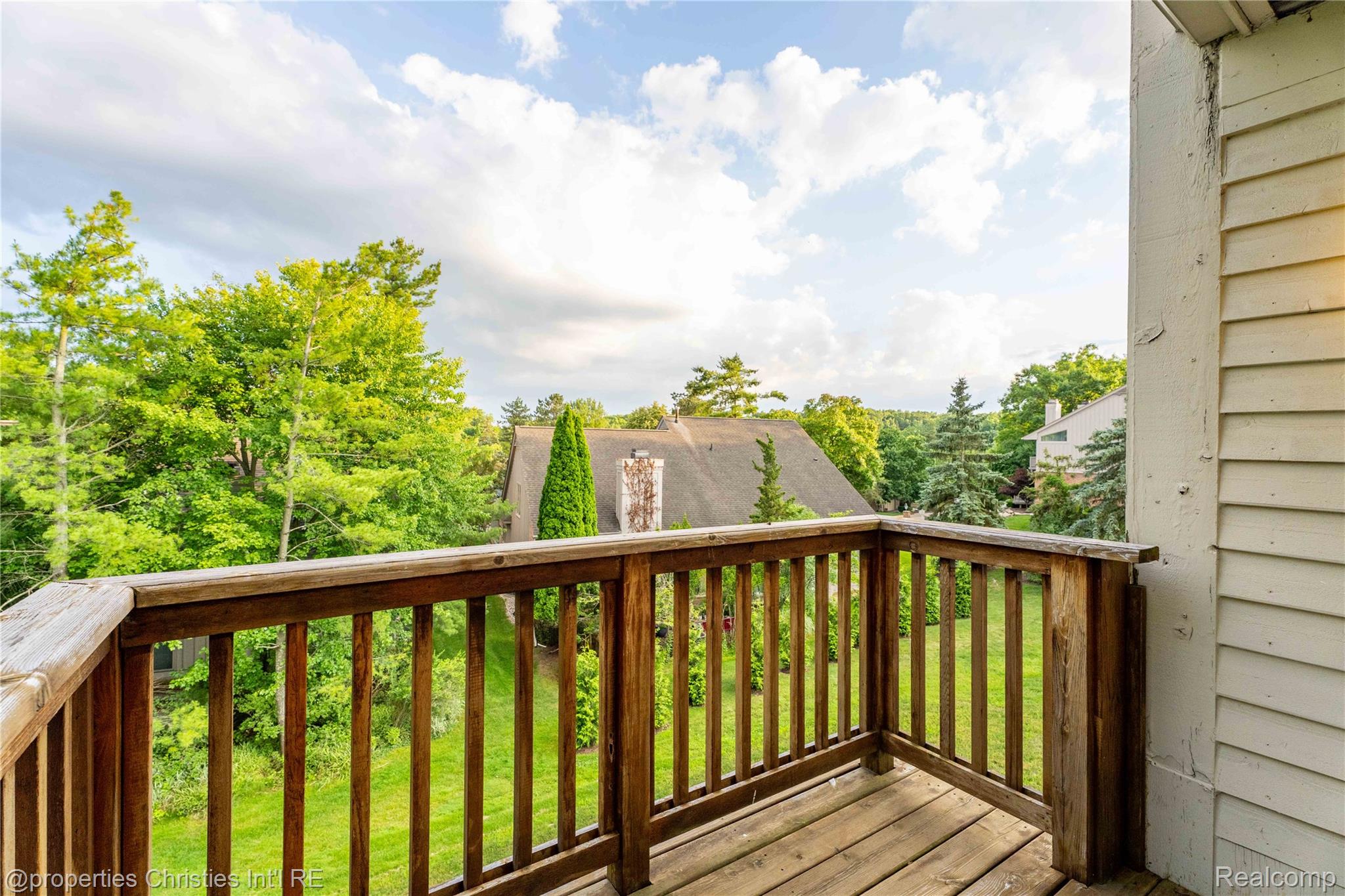 4802 Panorama Circle
