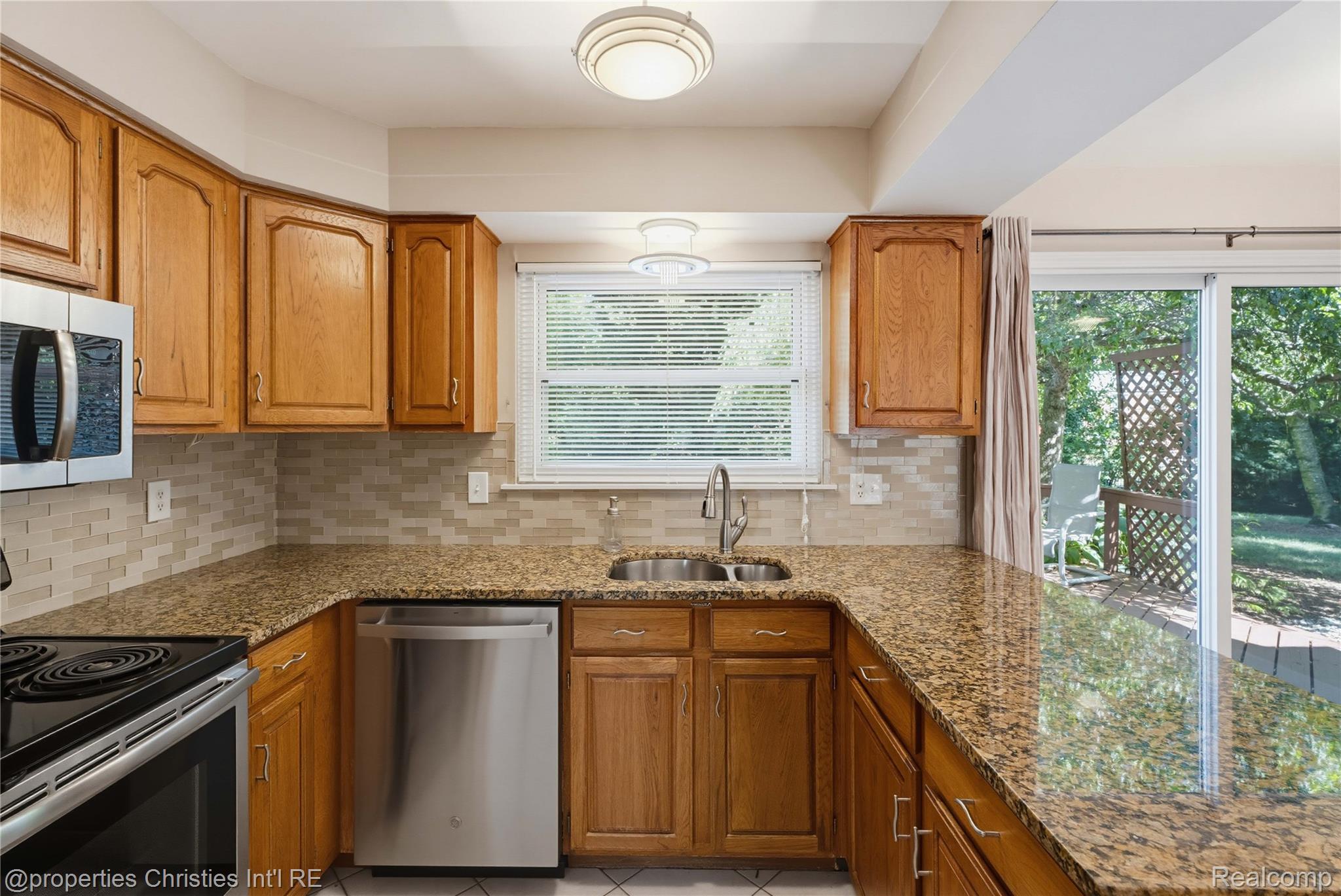 3560 Beach Road