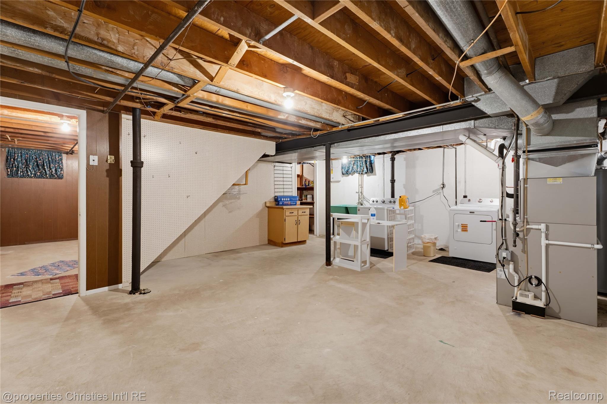 3560 Beach Road