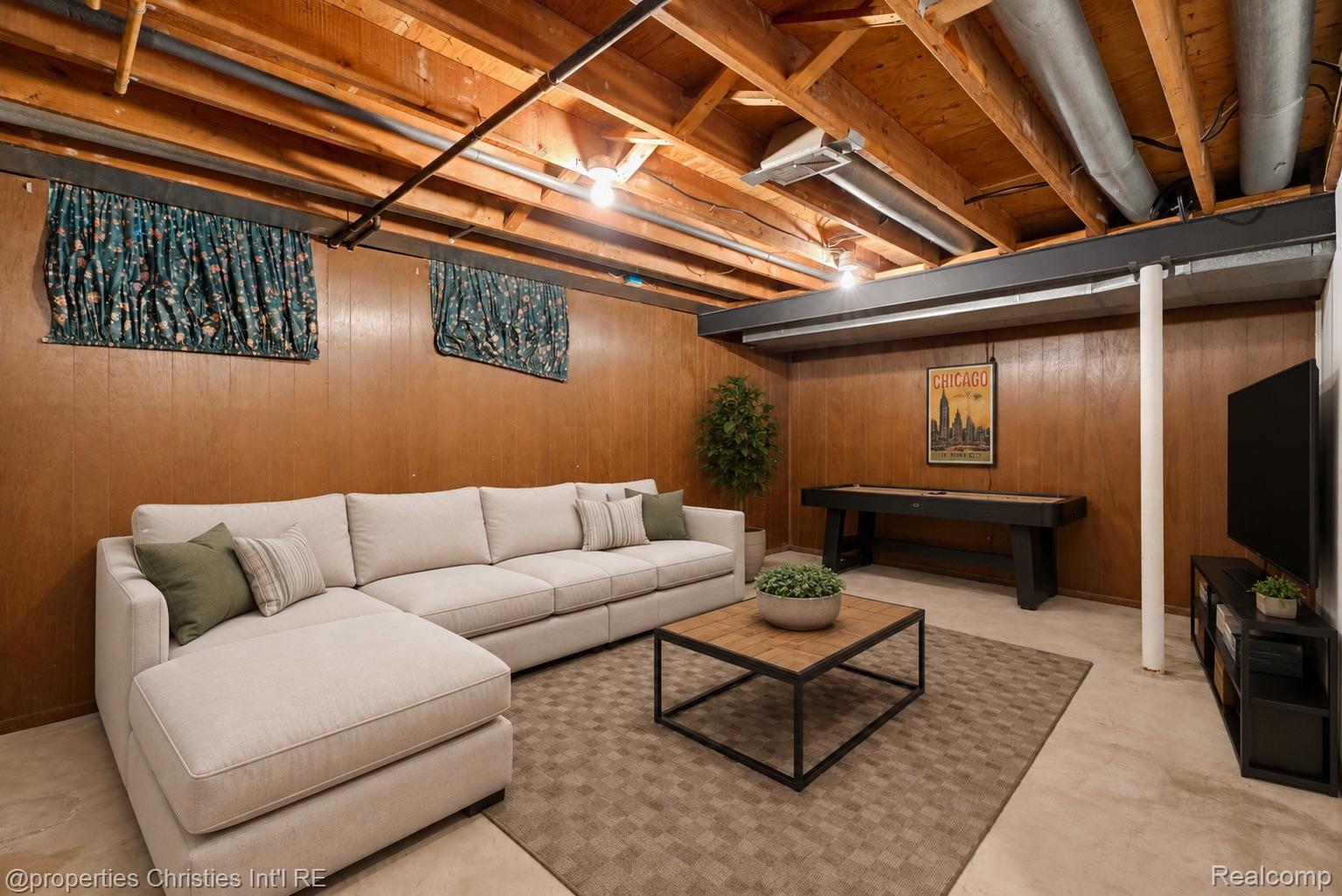 3560 Beach Road