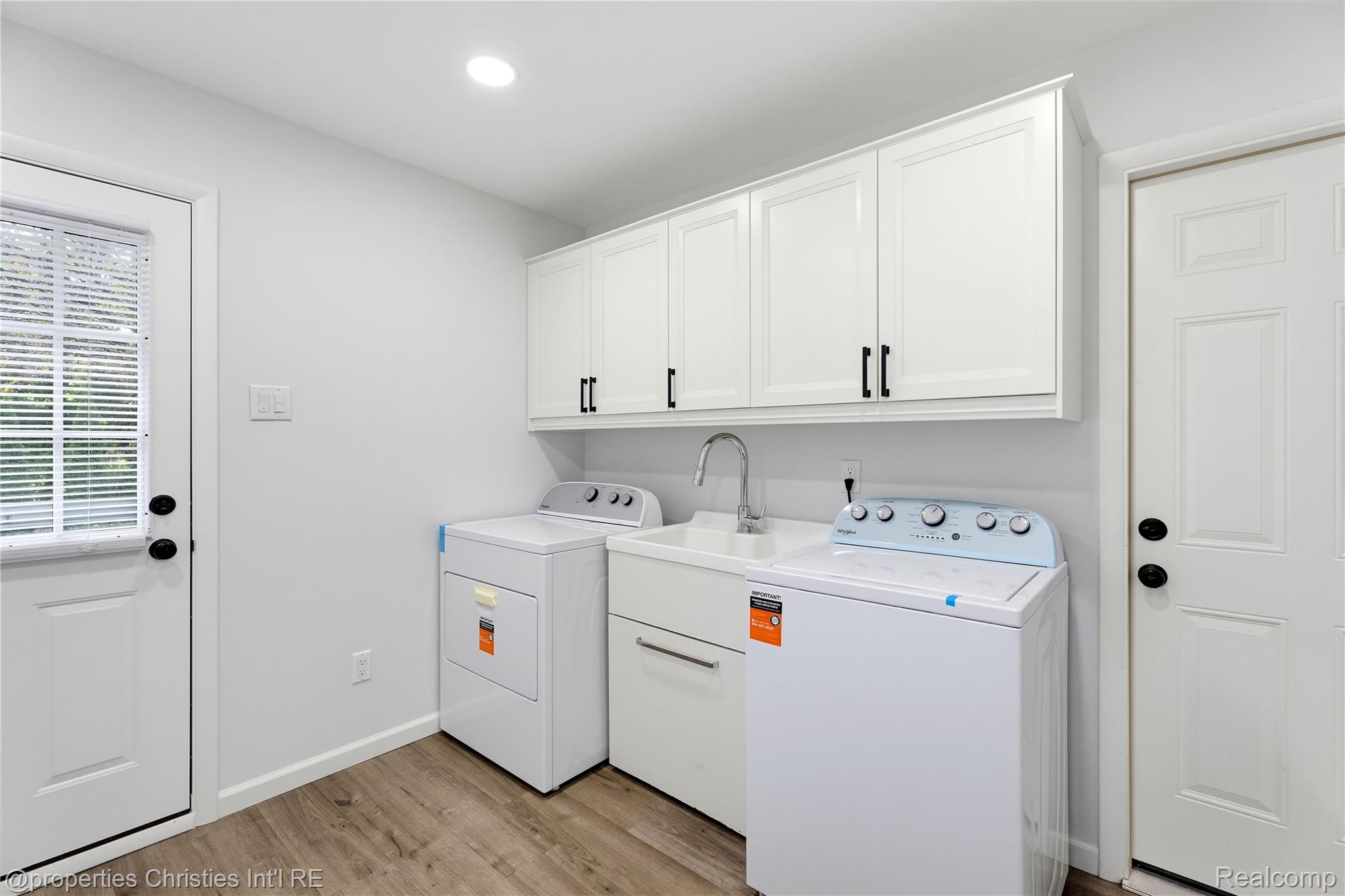 4494 Burnley DR