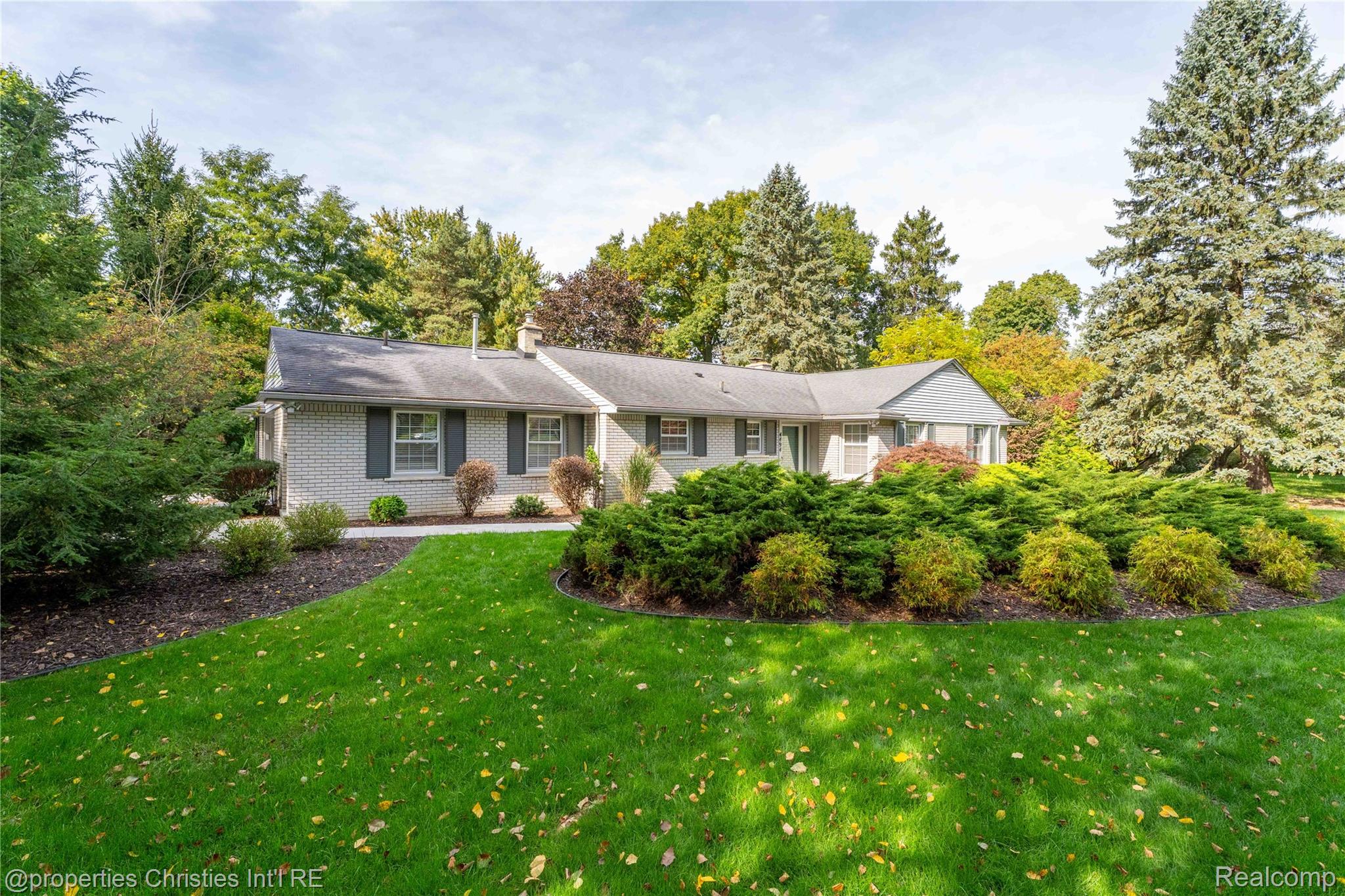 4494 Burnley DR
