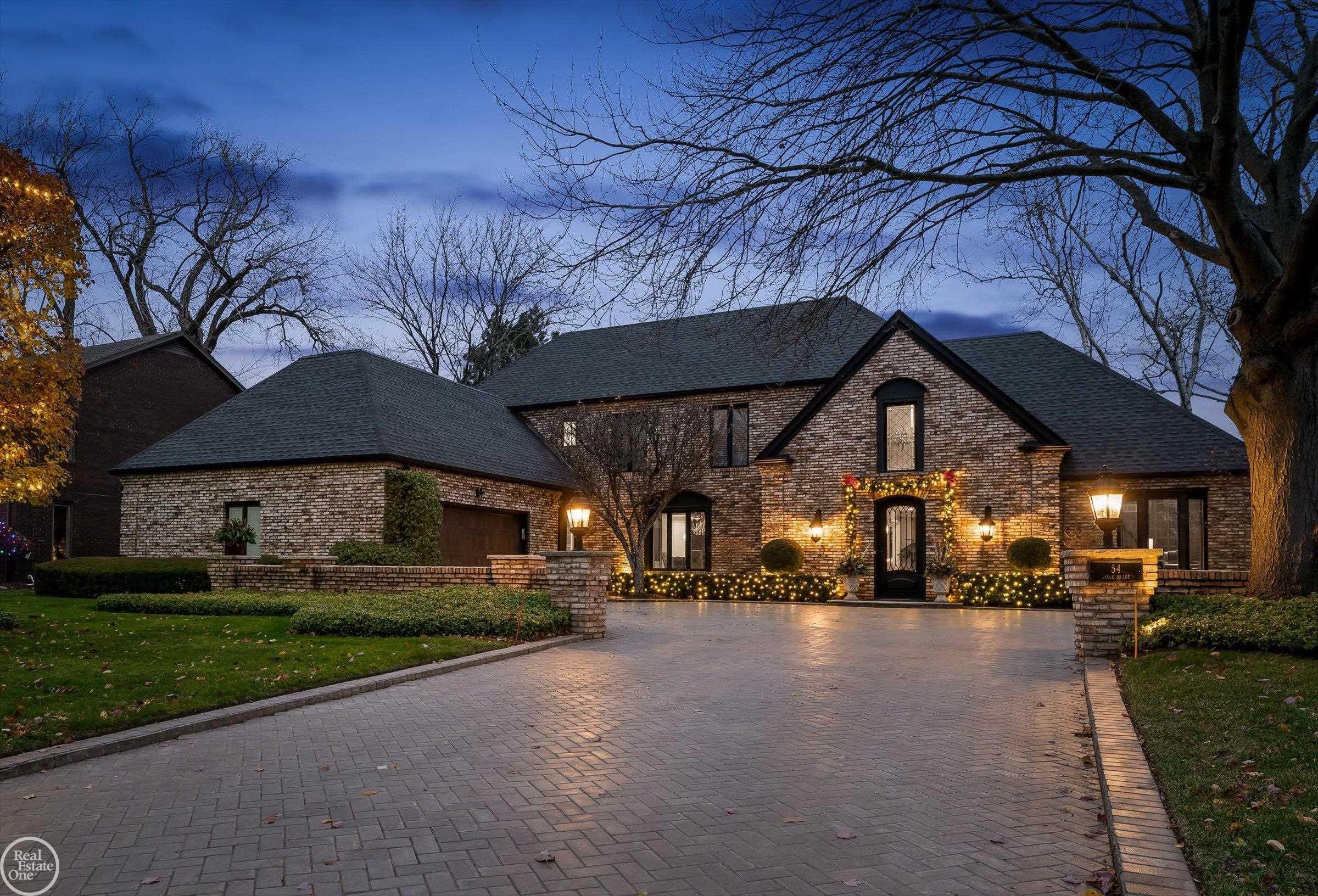 54 Belle Meade ST
