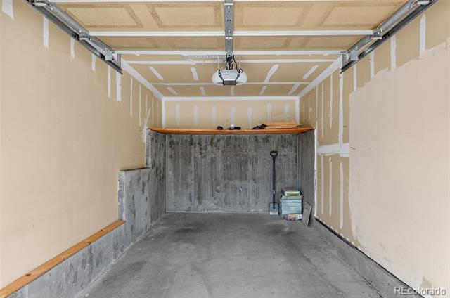 8427 S Hoyt Way Unit: 101