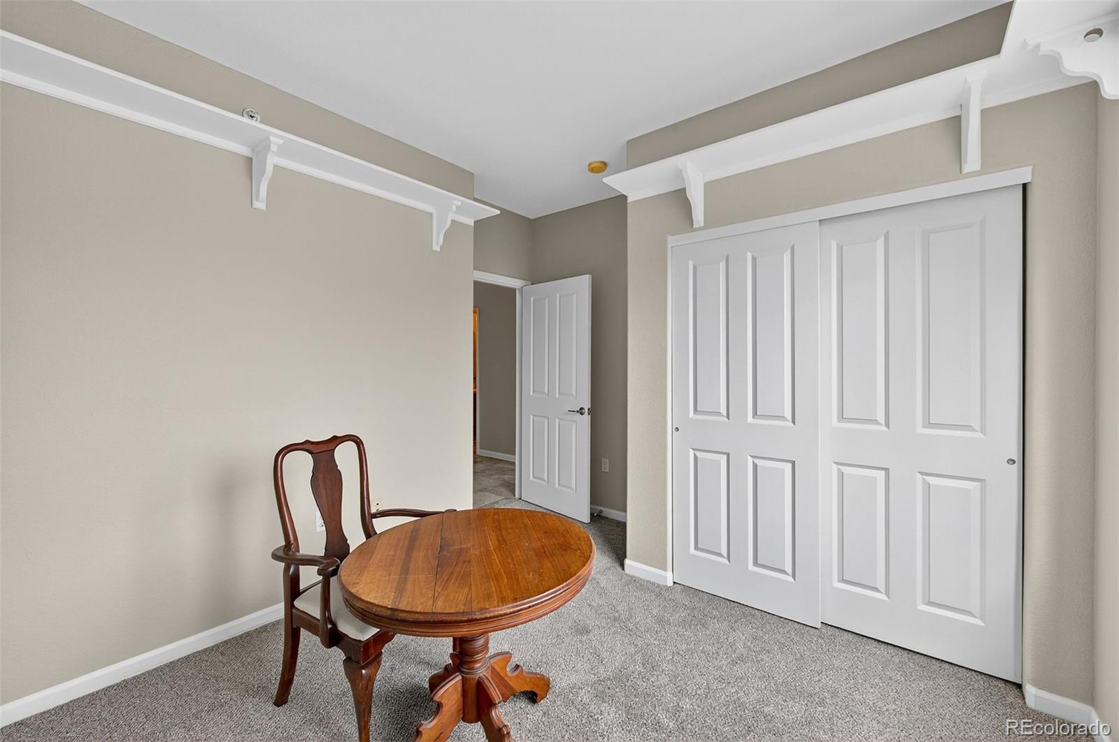 8427 S Hoyt Way Unit: 101