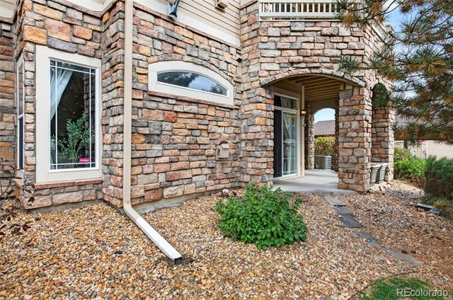 8427 S Hoyt Way Unit: 101