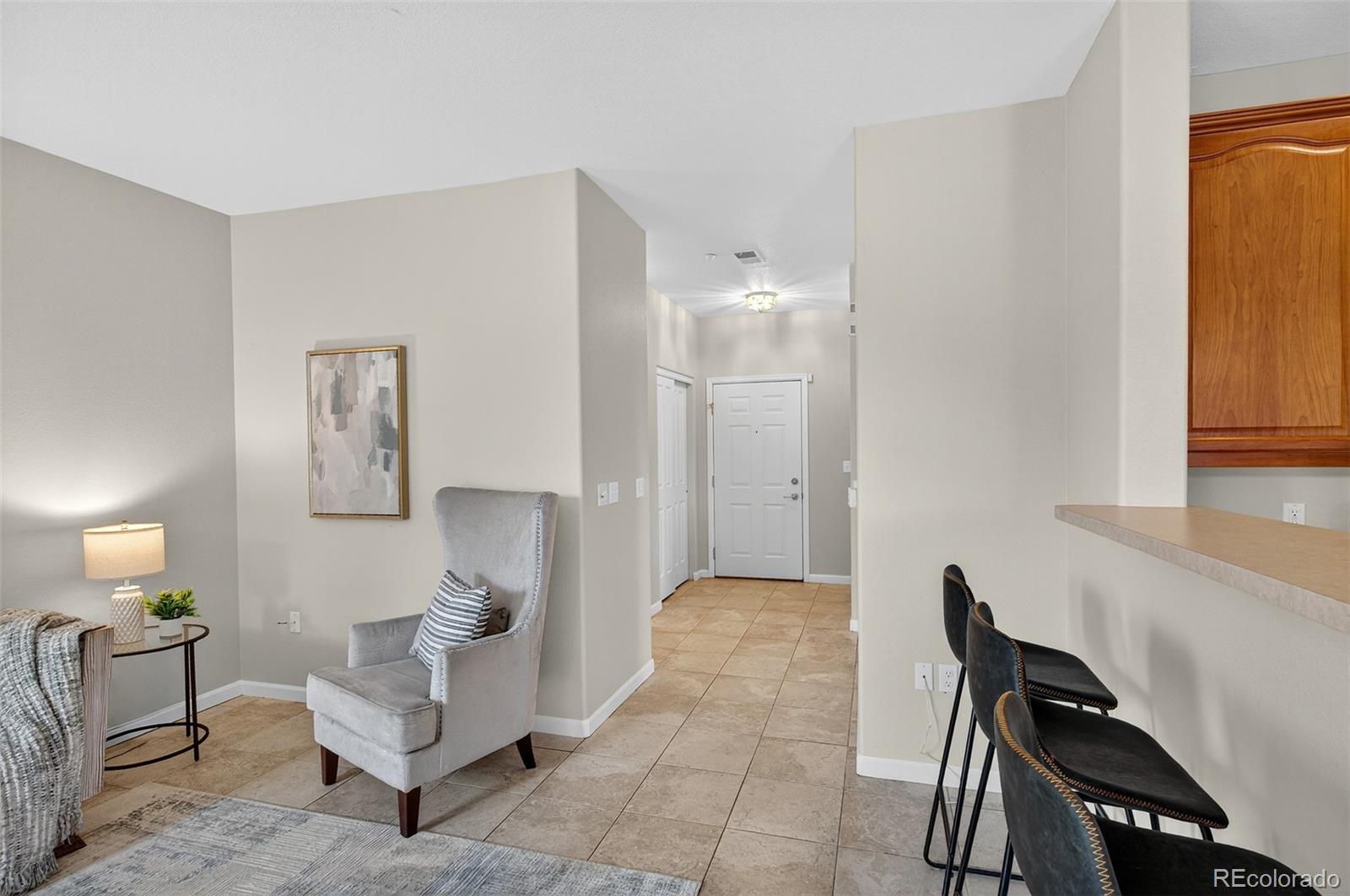 8427 S Hoyt Way Unit: 101