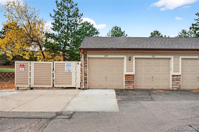 8427 S Hoyt Way Unit: 101