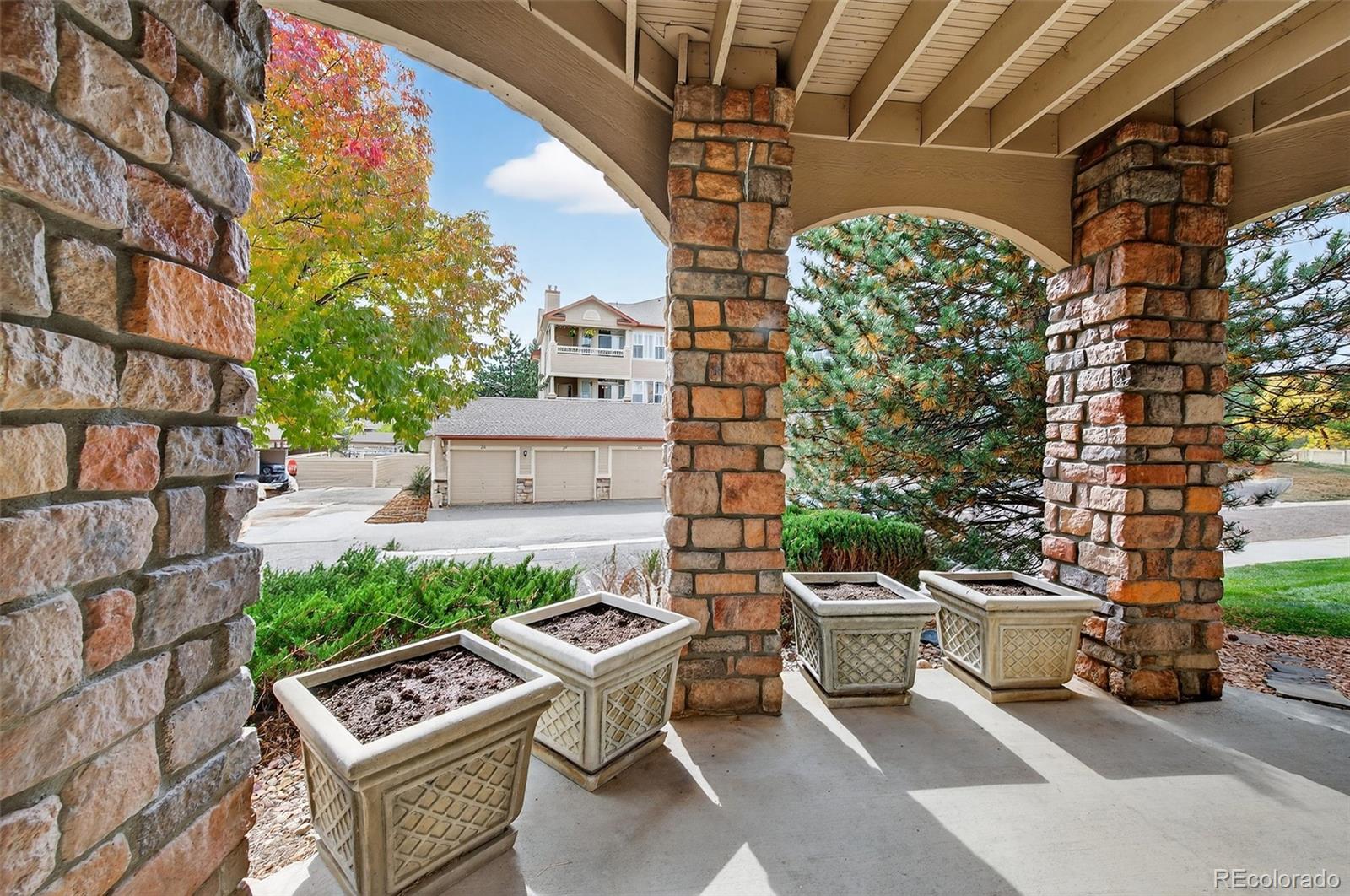 8427 S Hoyt Way Unit: 101