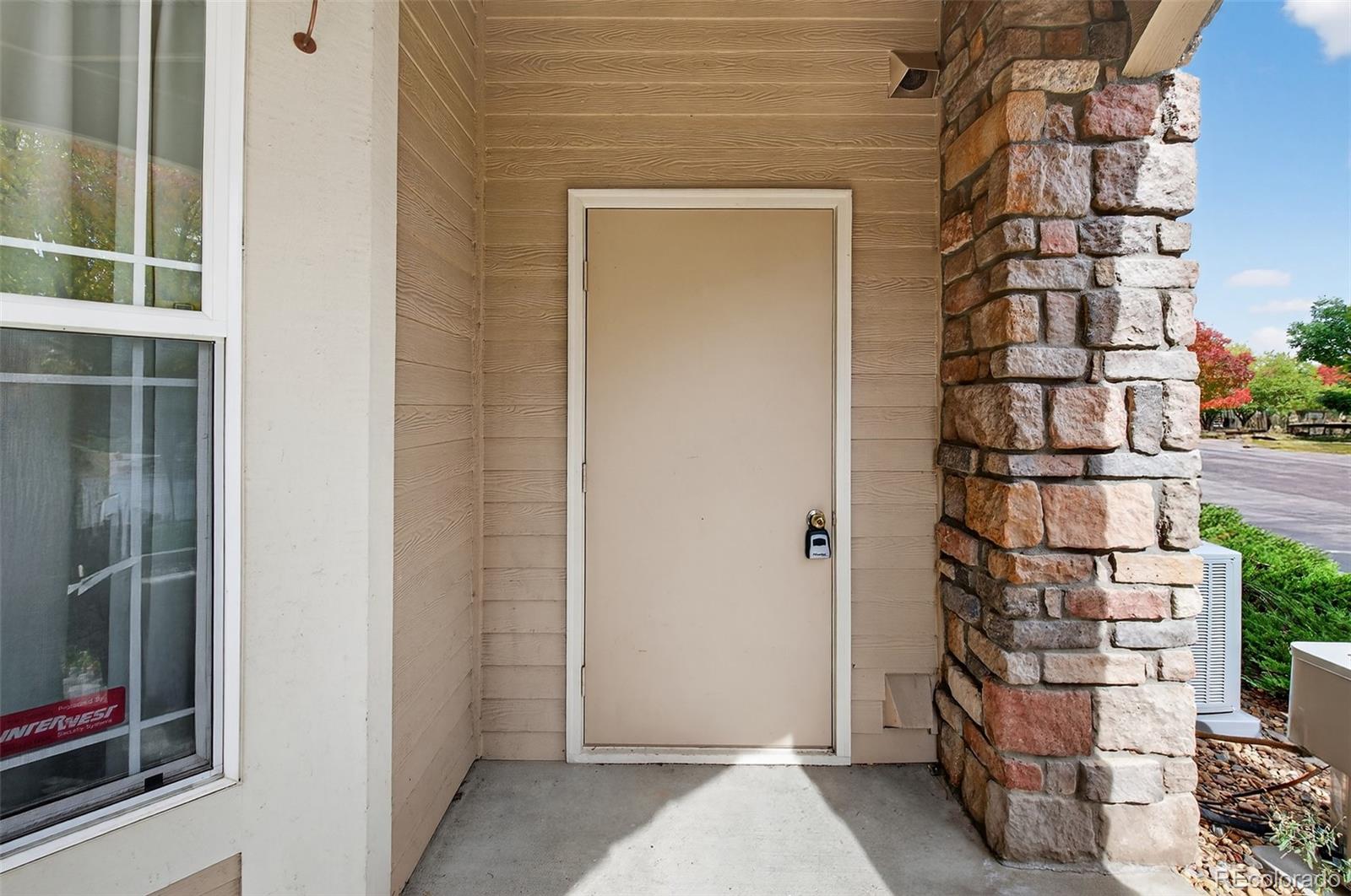 8427 S Hoyt Way Unit: 101