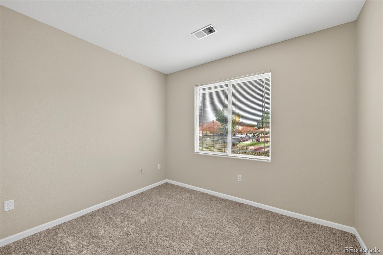 8427 S Hoyt Way Unit: 101