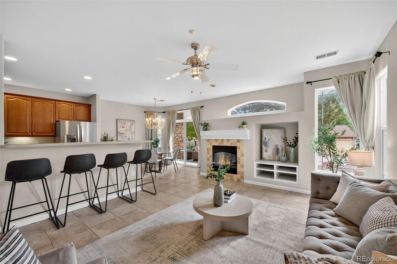 8427 S Hoyt Way Unit: 101