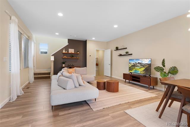 9624 Dunning Circle