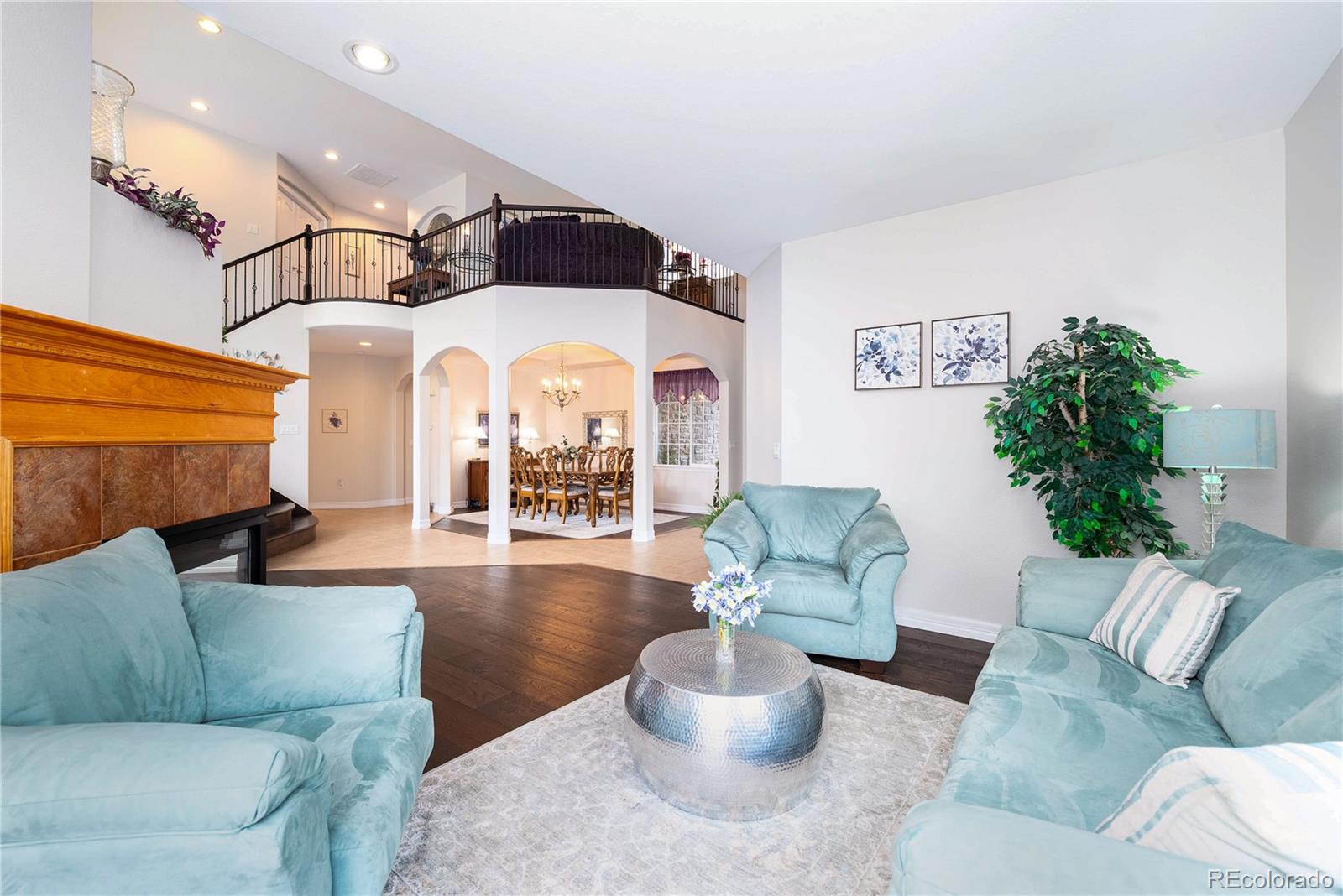 5458 W Calhoun Avenue