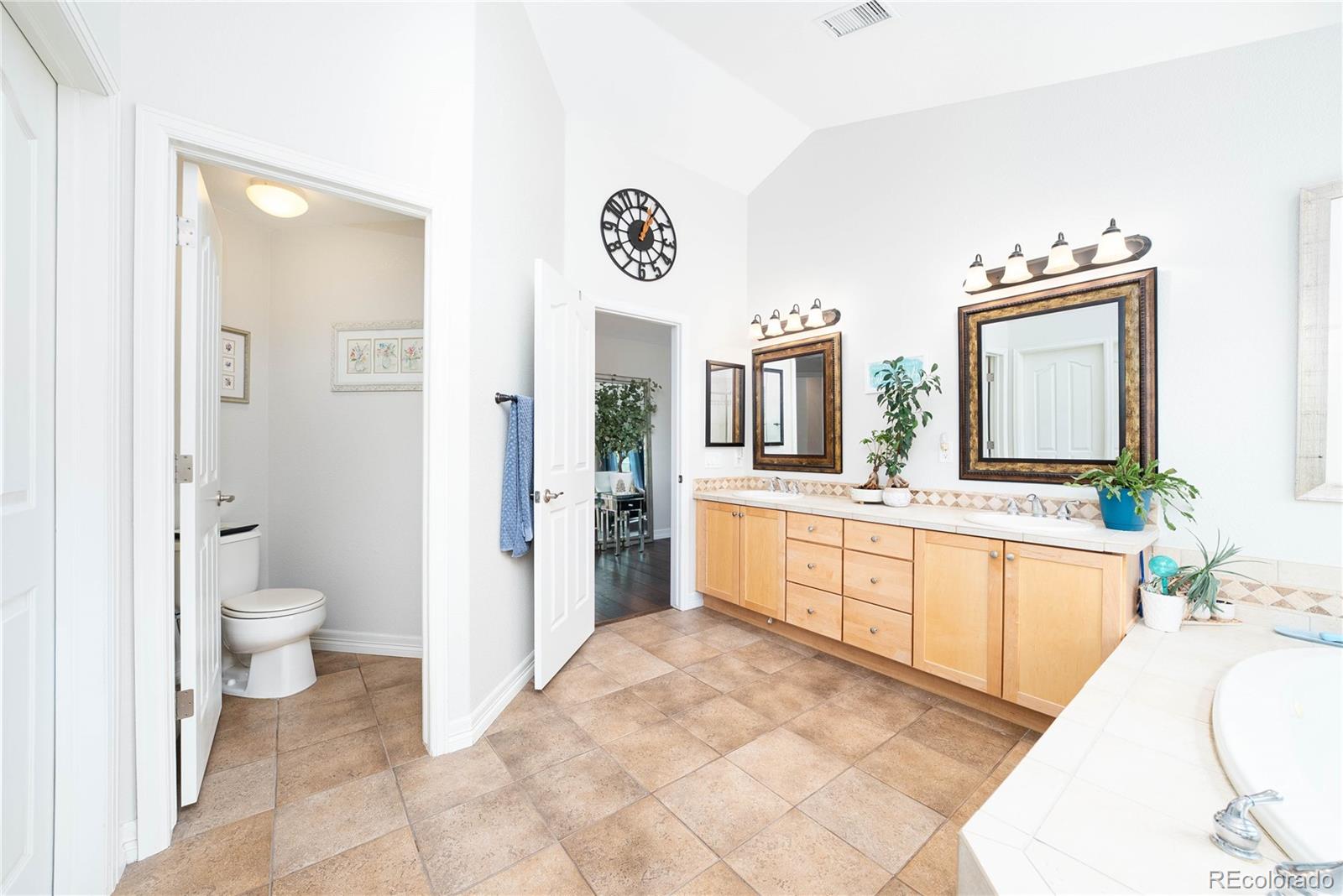 5458 W Calhoun Avenue