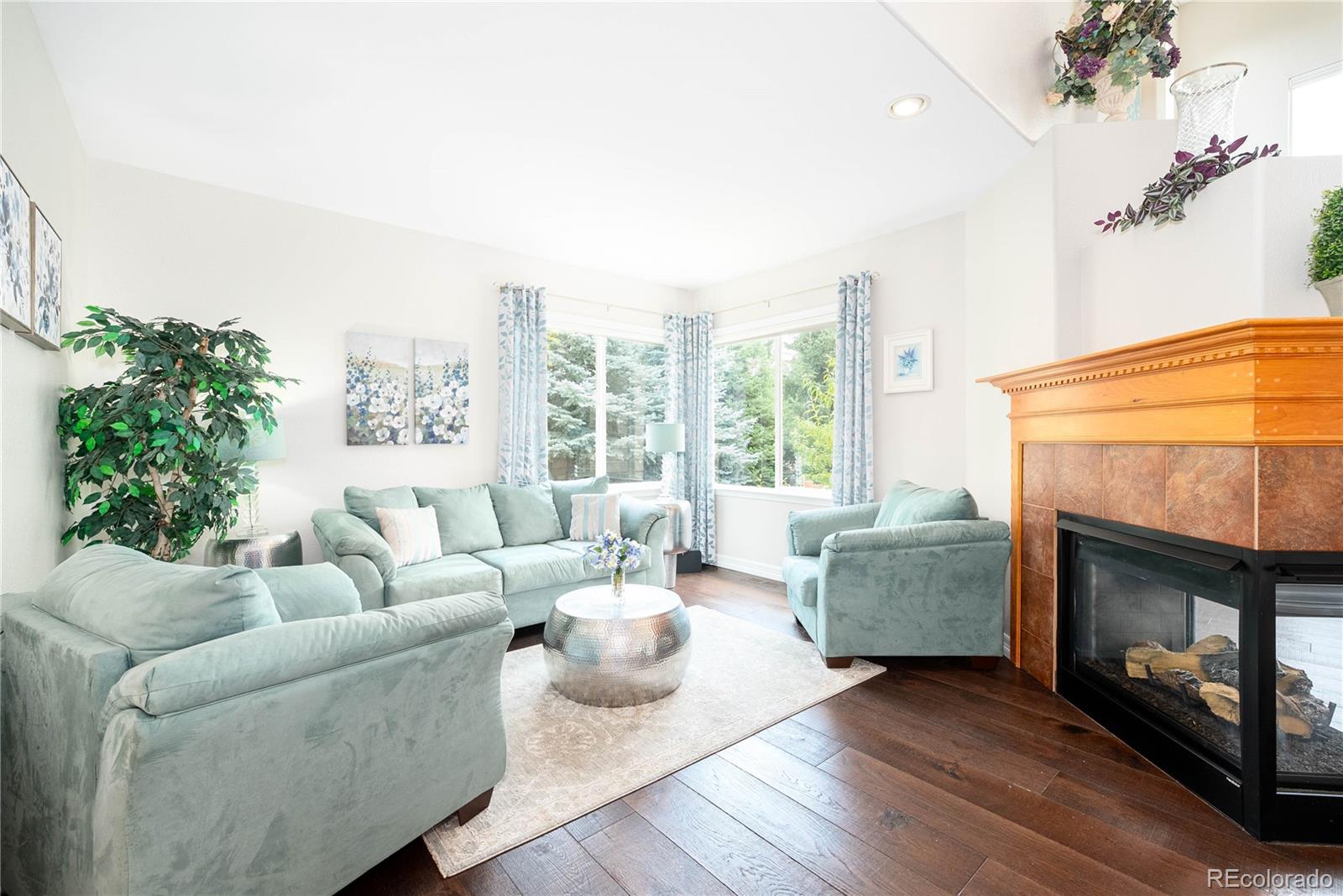 5458 W Calhoun Avenue