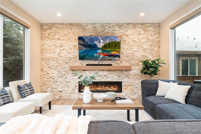 10960 Glengate Circle