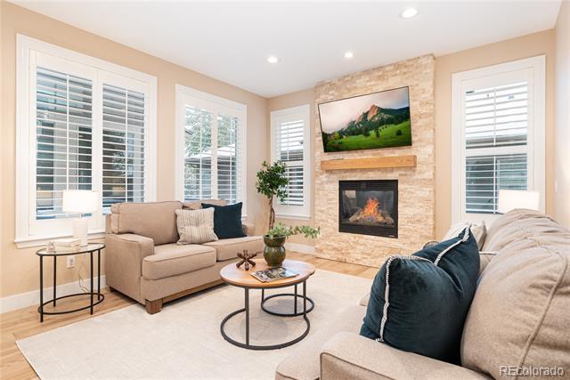 10960 Glengate Circle