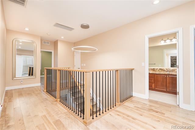 10960 Glengate Circle