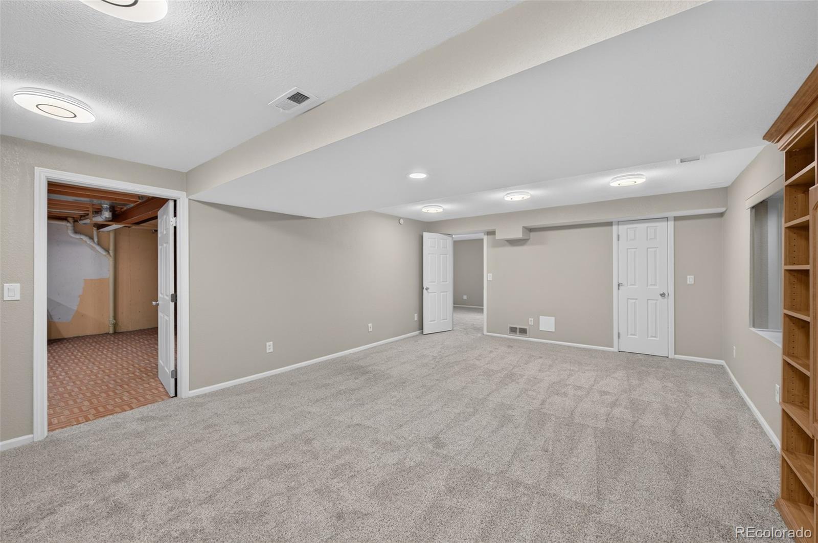 21 Woodland Circle