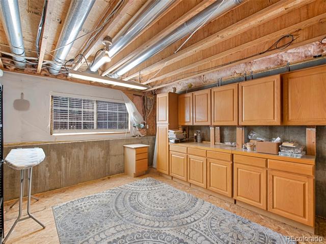 6 Woodland Circle